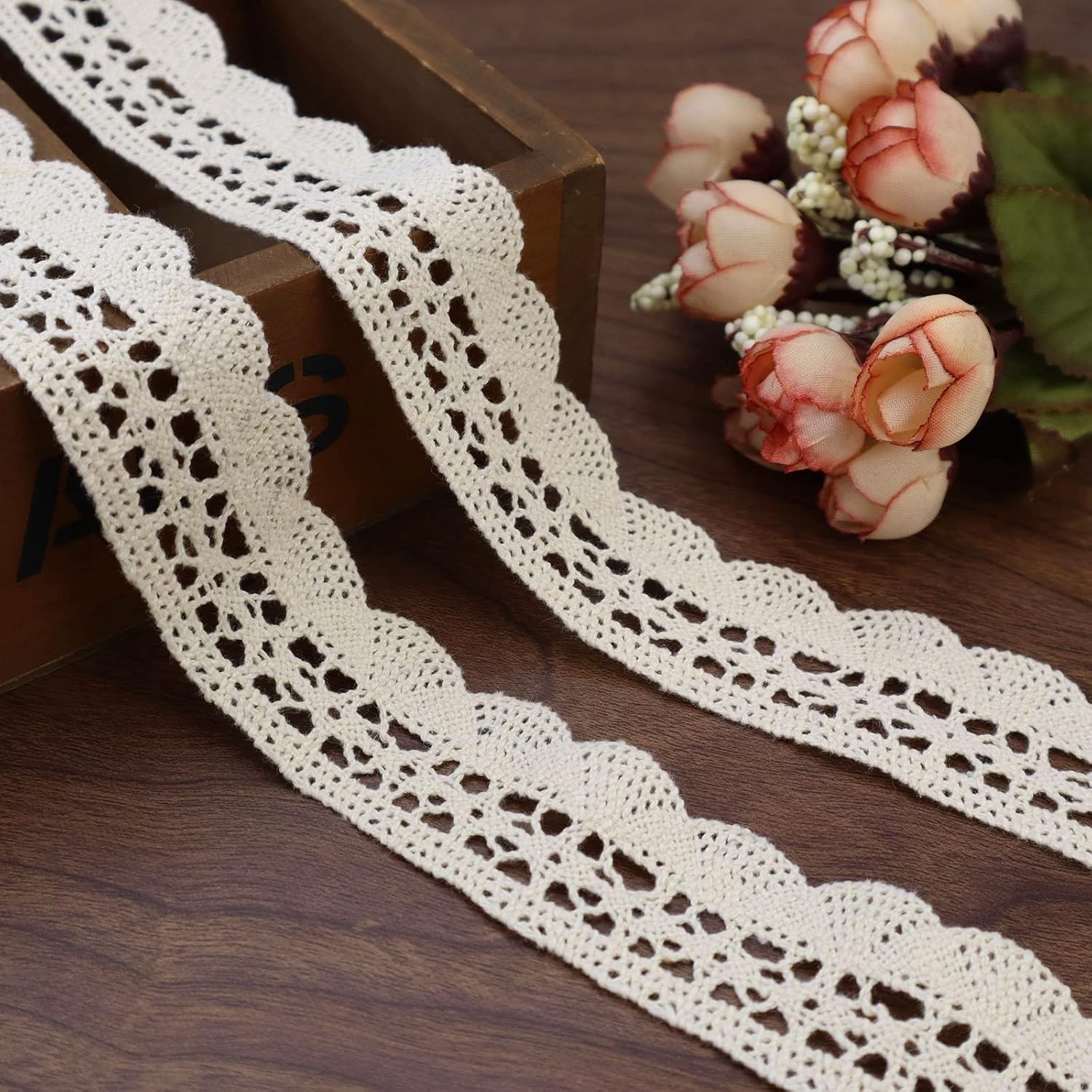 Lace Ribbon White Cotton Lace Trim Scalloped Lace Edge for Gift Packaging, Scrapbooking, Wedding Decoration, 15 Yards