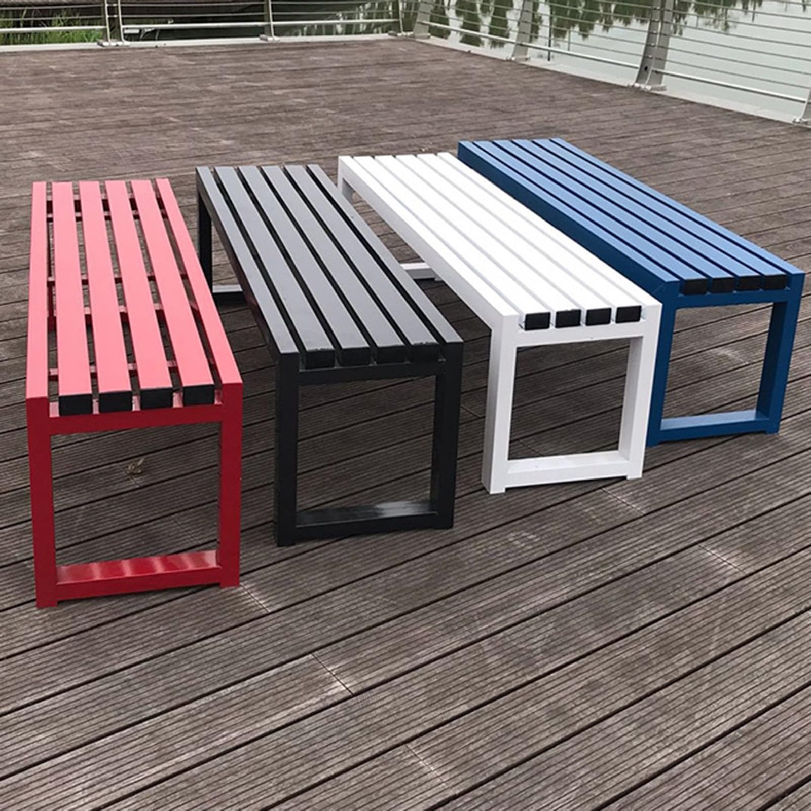 Banco de metal sin respaldo para exteriores, asiento de jardín para balcón, patio trasero y parque, fácil montaje, color blanco, 100 x 40 x 45 cm / 39x16x18in