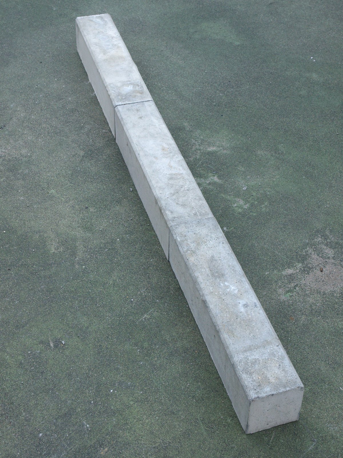 Amazon.co.jp: ブロック コンクリート縁石45cm2個入 : DIY・工具・ガーデン