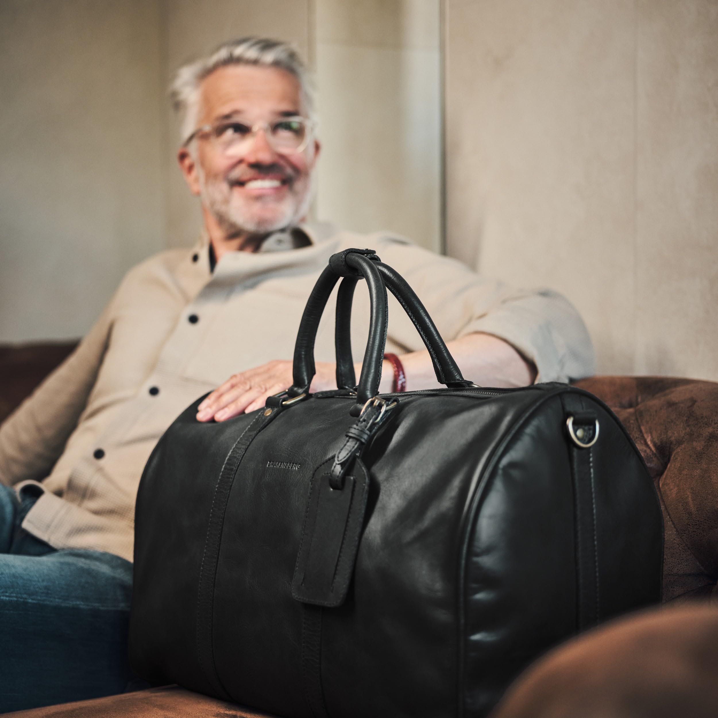 DRAKENSBERG Weekender 'James' (50cm) - Klassische Leder Reisetasche, Damen, Herren, offizielles Flug-Handgepäck, 30L - Schwarz, DR00440