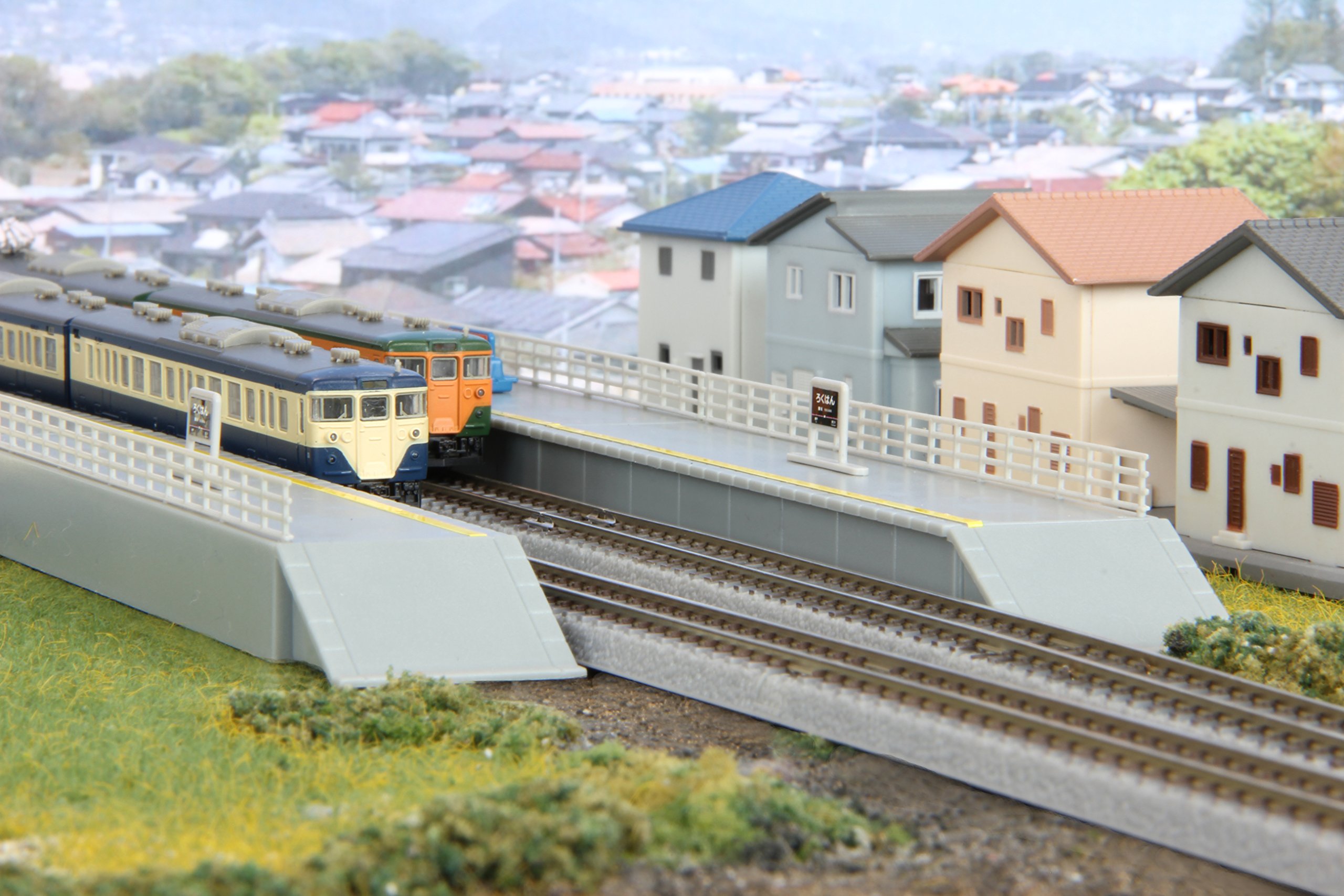 Amazon | ロクハン Zゲージ S048 対向式ホームセット | 鉄道模型 通販