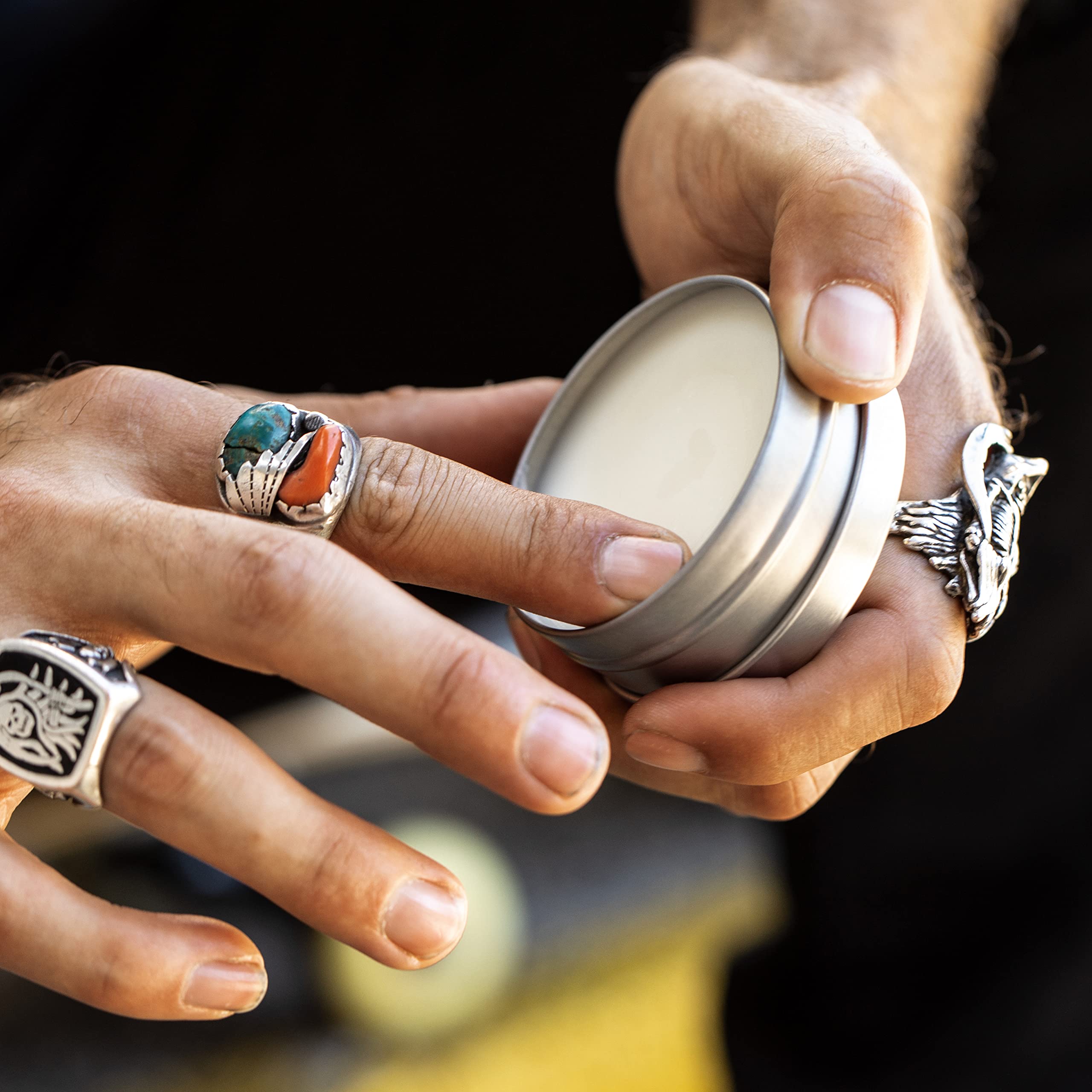 Suavecito Original Scent Beard Balm 1.5 oz Can - No Flaking, Eliminates Dryness & Itchiness - Conditions, Nourishes, Hair & Skin