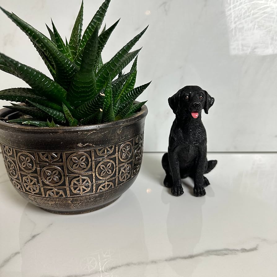Amazon.co.jp: ブラックラブラドールレトリバー 置物 座っている犬の