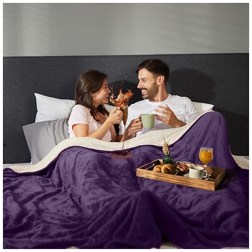 Waterproof Blanket for Bed Intimacy – Soft Sherpa Fleece (50"x80") – Leakproof & Absorbent Love Couples Blanket – Manta Impermeable para la Intimidad – Machine Washable, Splash Protection