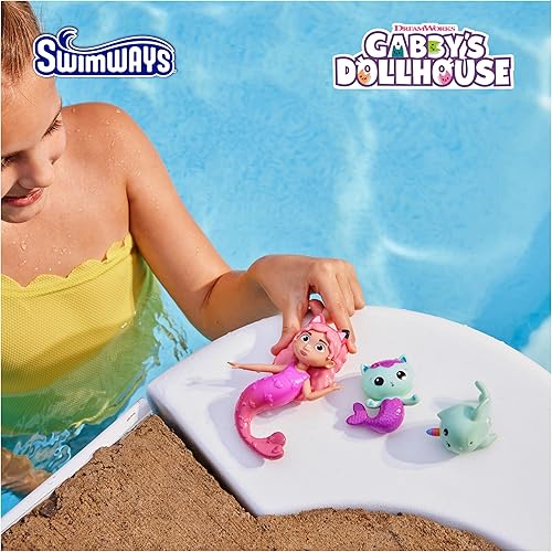 Miniatura 2 de Swimways Gabby's Dollhouse - Juego de 3 personajes de buceo, accesorios de piscina y juguetes de piscina para niños, suministros para fiestas en la