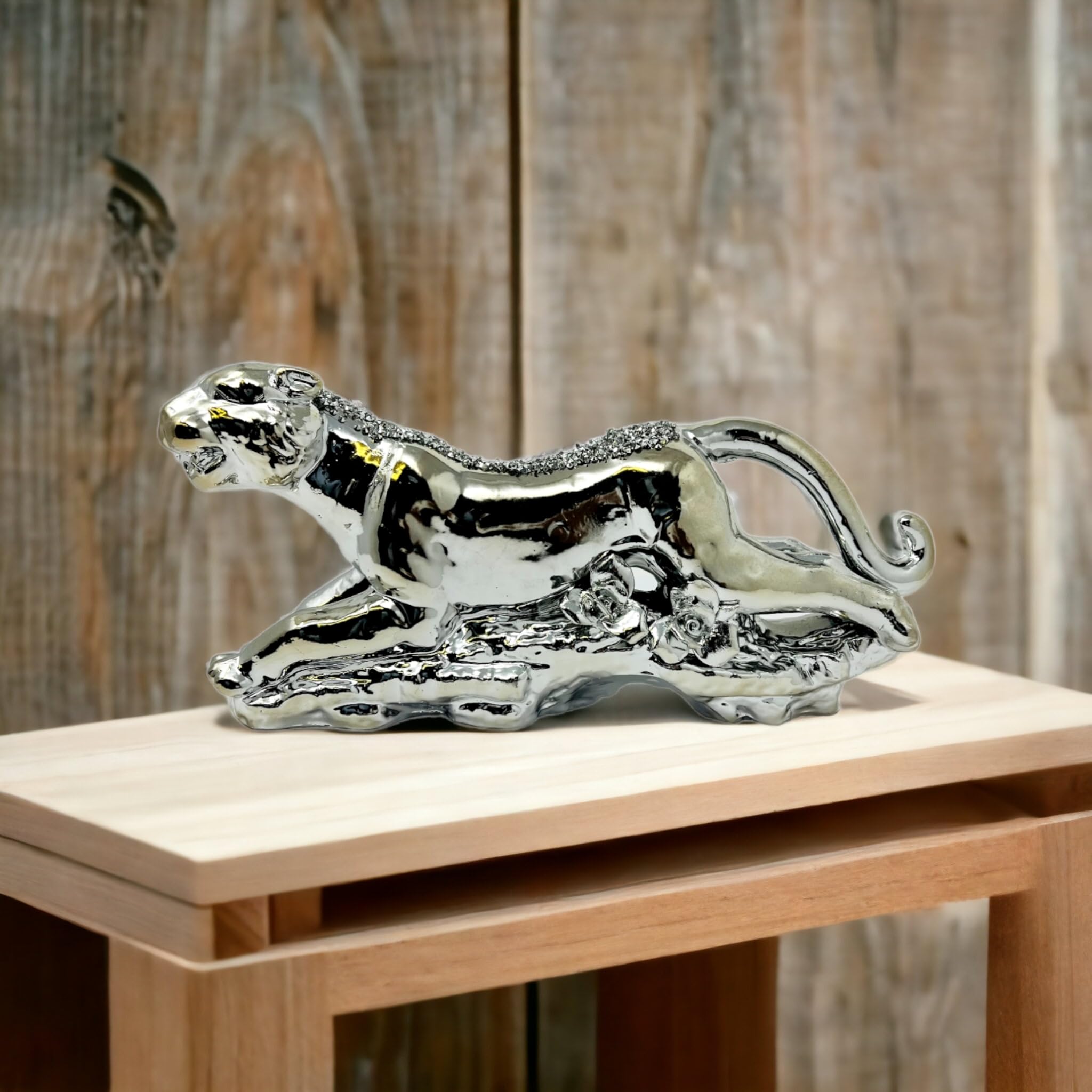 LondonMart Silver Art Diamante Display Cheetah Chrome Effect