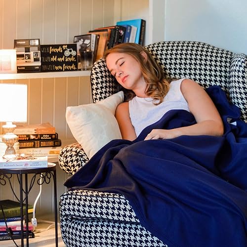 Miniatura 5 de World's Best - Manta de viaje de microfelpa de forro polar suave y acogedora, 50 x 60 pulgadas, azul rey