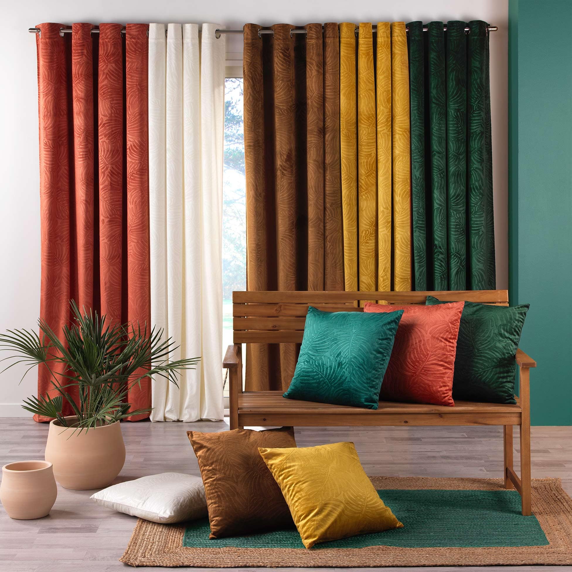 Tenda Con Occhielli Douceur D'Int&eacute;rieur - 140x240 Cm, Tessuto Occult Coprente Unito, Colore Rosso, 100% Poliestere