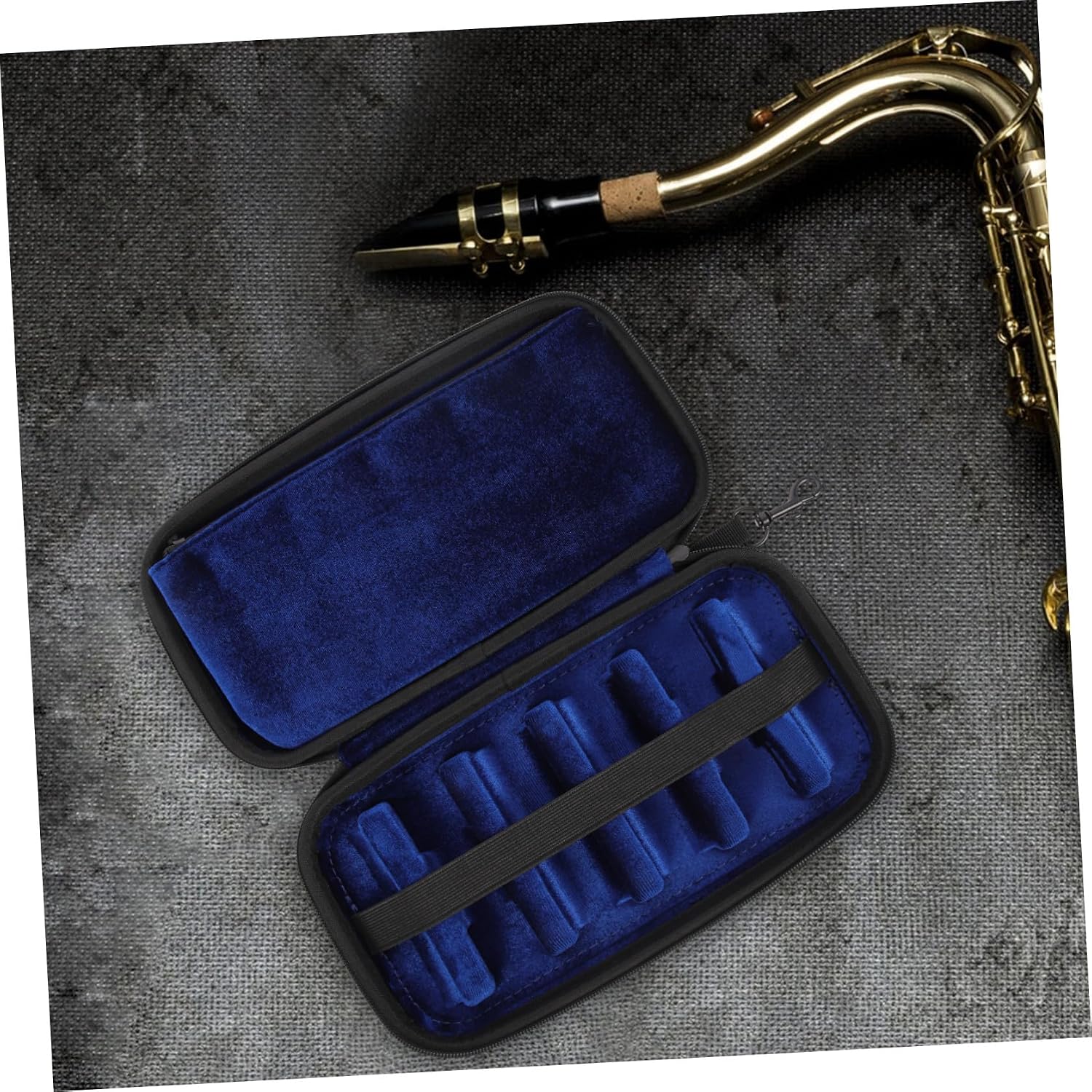 Mikinona Portable Shockproof Saxophone Mouthpiece Storage Case Oxford Cloth Clarinet Head Bag Flannelette Lining for Travel and Outdoor Use Black