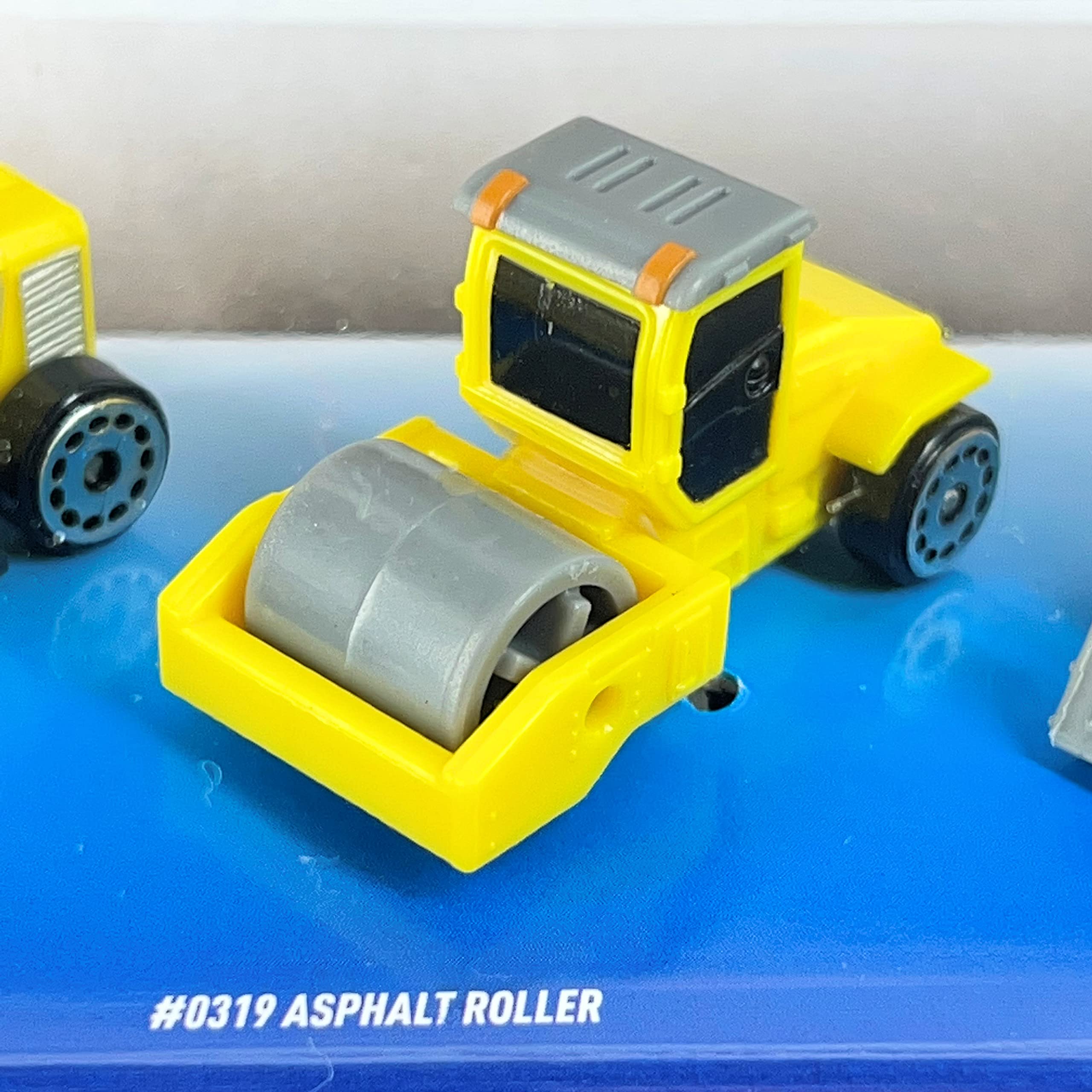 Amazon.com: Micro Machines 2021 Series 6 Starter Pack #22