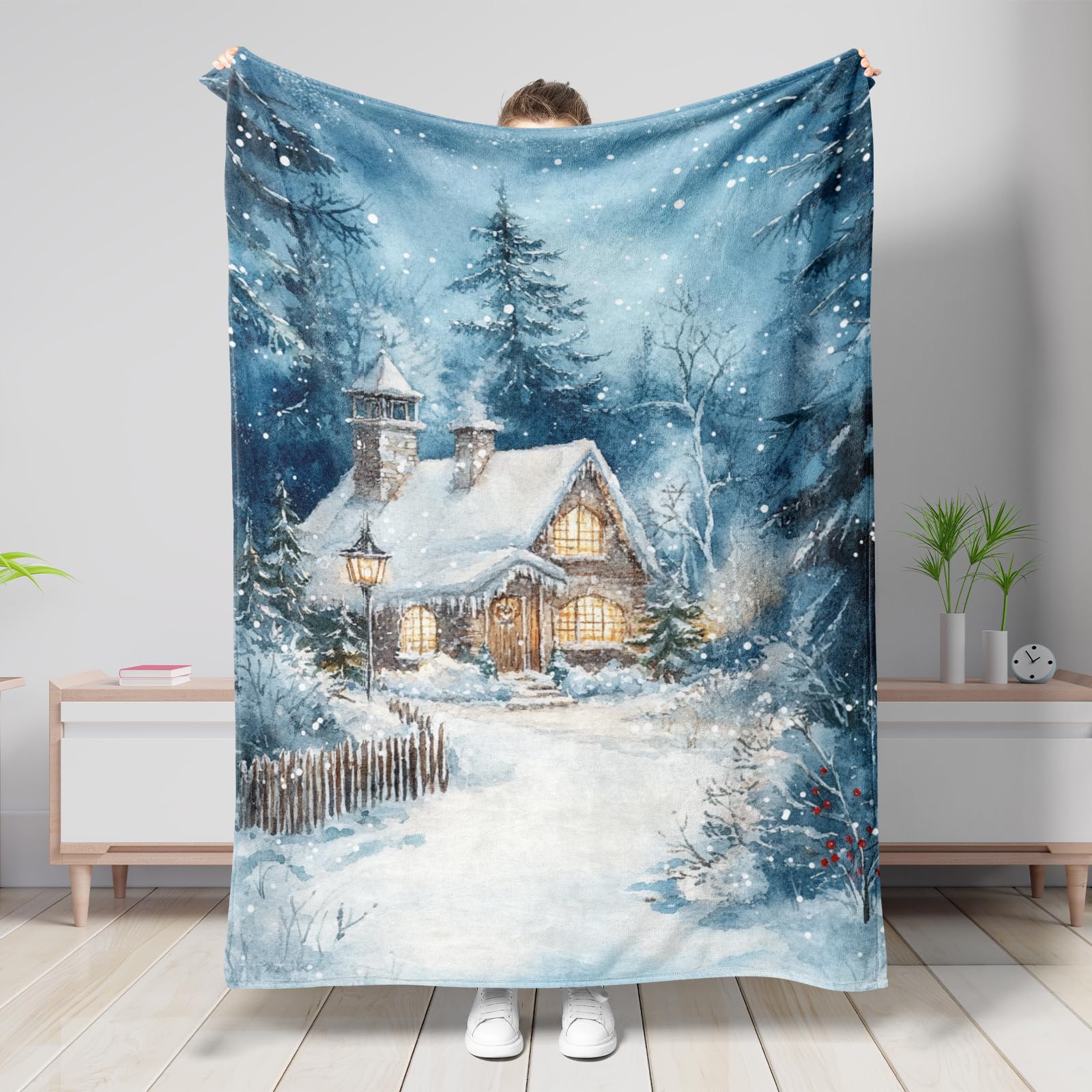 Winter Wonderland Snow Scene Throw Blanket, Blue Cozy Fleece Blanket for Christmas, Soft Plush Decor for Sofa, Travel, Camping, All Season 40x50 Inch