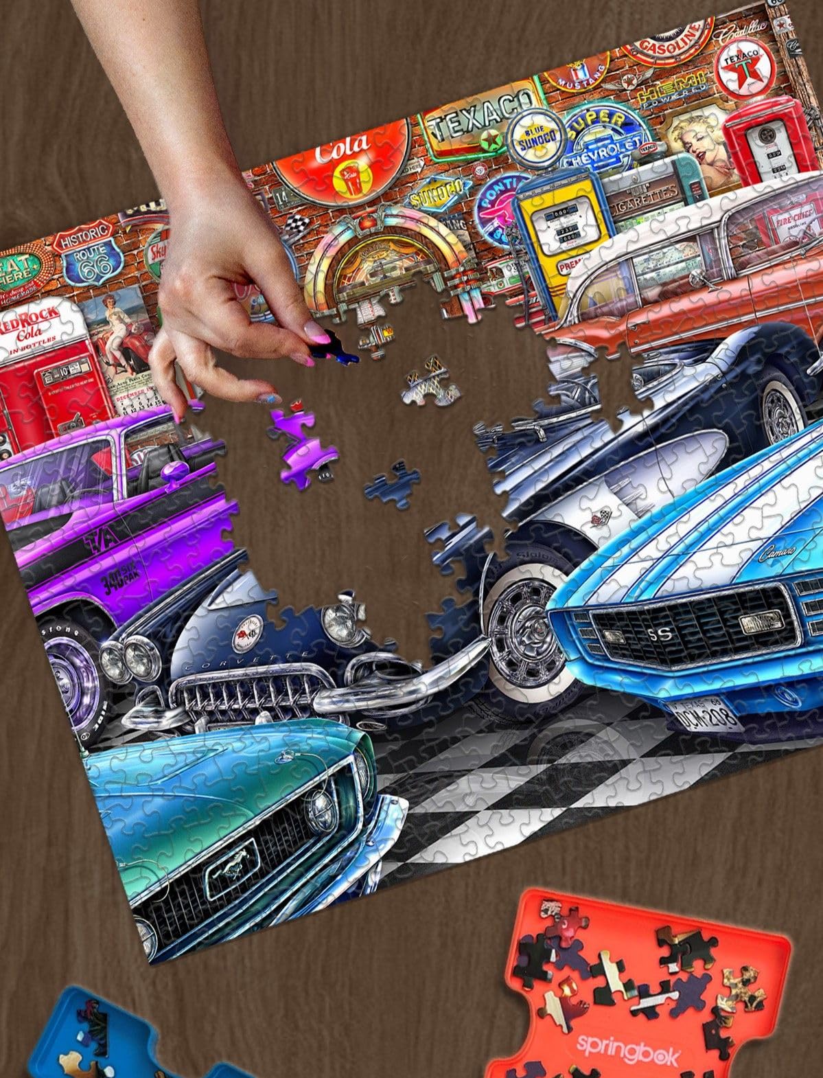 Springbok 's 1000 Piece Jigsaw Puzzle Dream Garage : Amazon.com.br