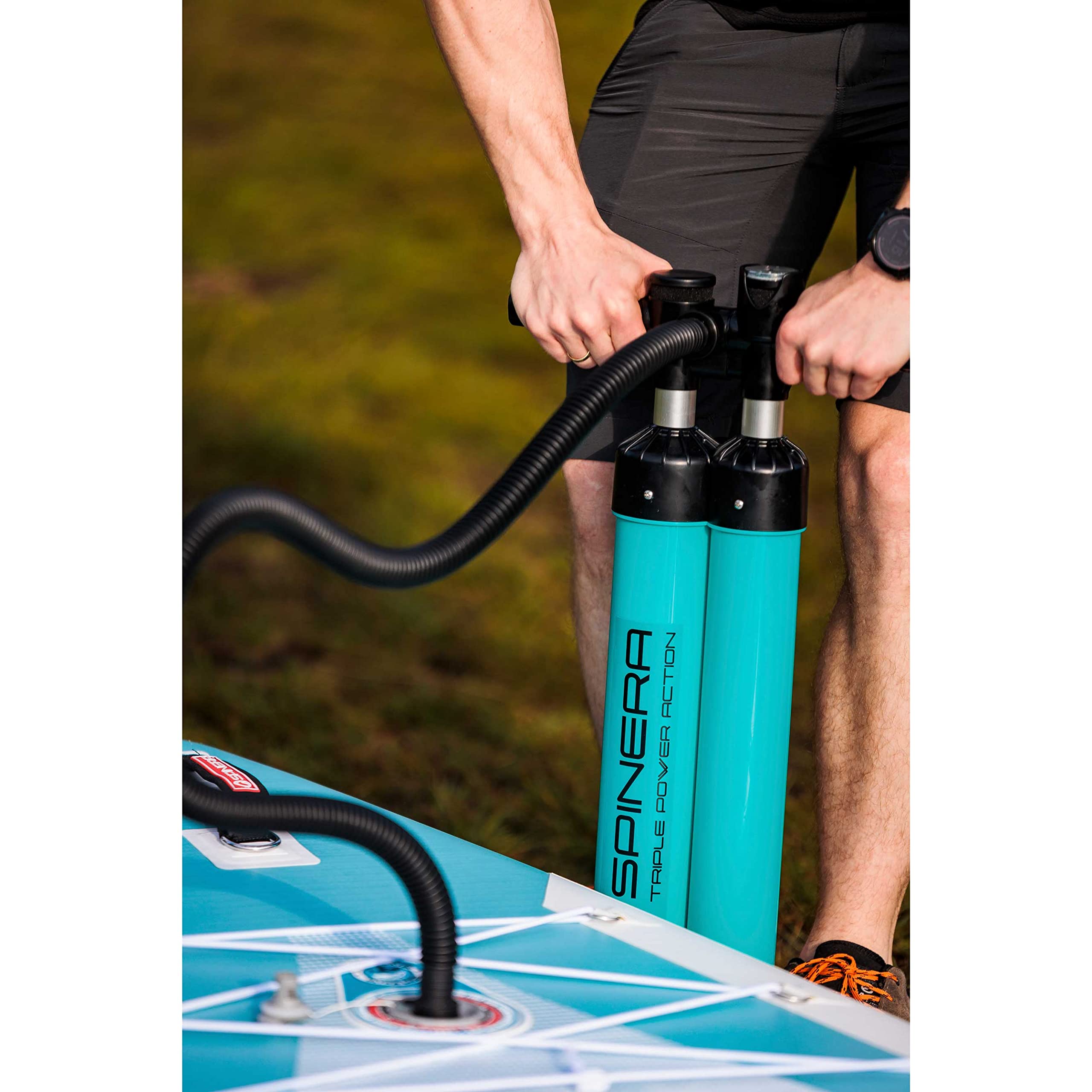 Spinera SUP & Kayak Pompe a mano – Doppio hub e pompe di potenza con manometro – Vari modelli e volumi per tavole gonfiabili e barche