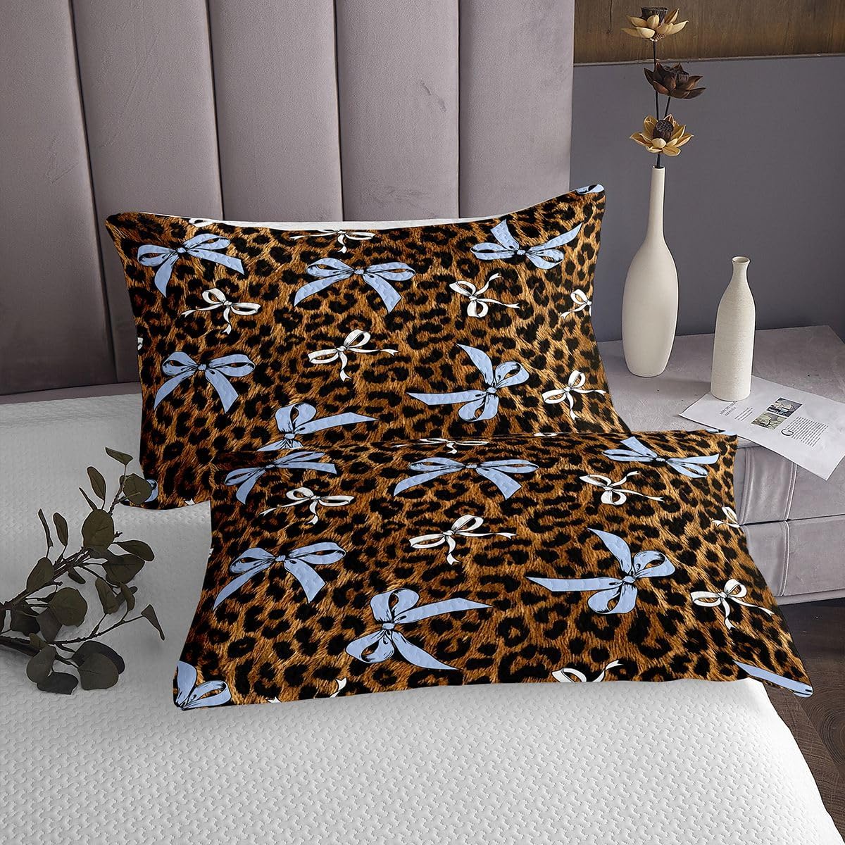 Coquette Bow Quilt Sets Twin Size,Brown Black Leopard Print Bedspread Coverlet 2Pcs for Kids Girls Boys Room Decor,Blue White Bowknot Quilts Set Modern Fashion Bedding Comforter,1 Pillowcase