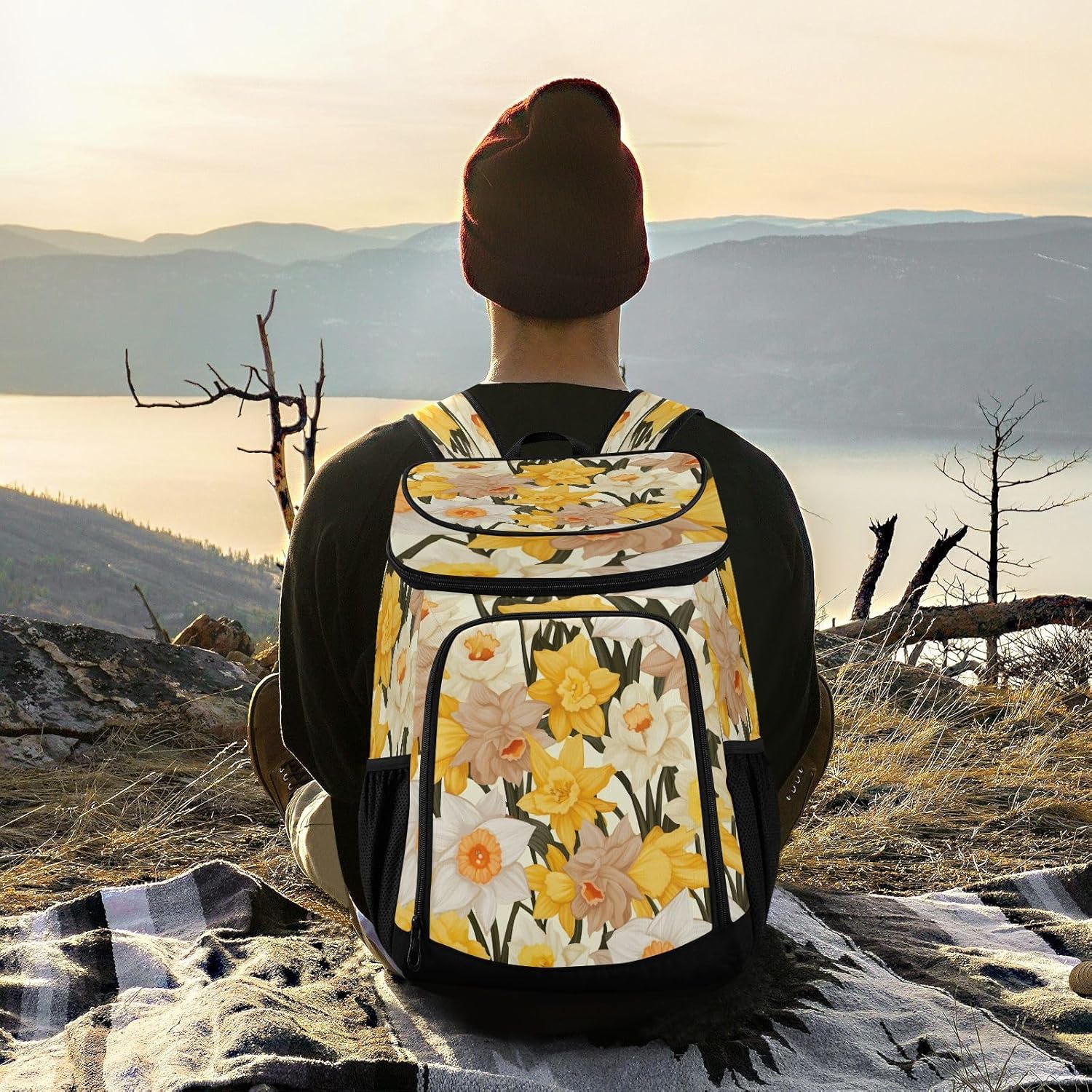 Narcissus Garden Cooler Backpack 36 Cans Leakproof Waterproof Backpack Cooler Bag Beach Accessories Travel Camping Fishing Backpack for Women Men