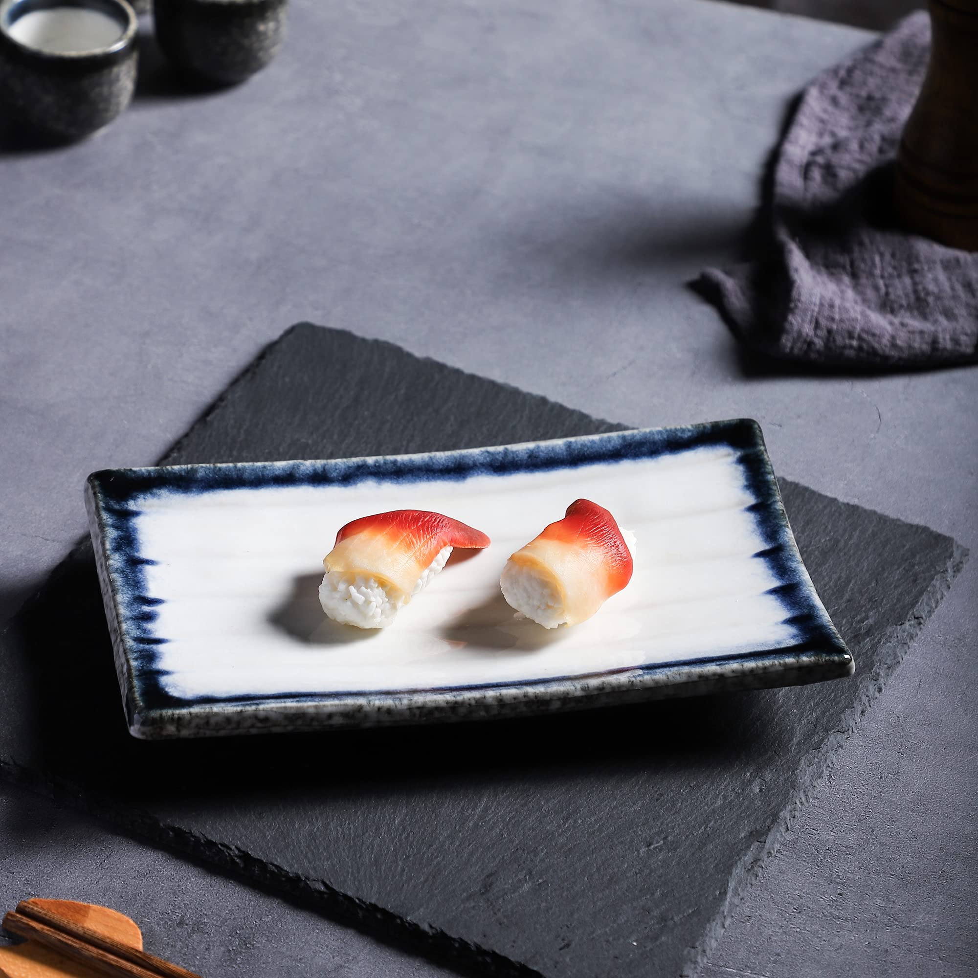 Uaral Juego de platos de sushi, platos rectangulares de cerámica, 4 unidades, plato de gres japonés para restaurante japonés y barra de sushi (azul medianoche y blanco)