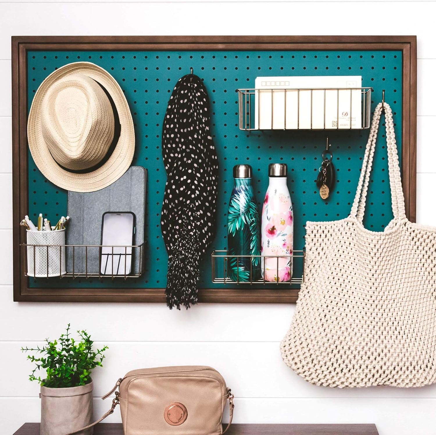 Suреr Chеар 🛒 Pegboard Accessories - Pegboard Basket Set & Hook Assortment for Craft | Peg Hooks and Wire Baskets fit Most 1/4 or 3/16 Peg Board Organizer (Gold, Electroplated)