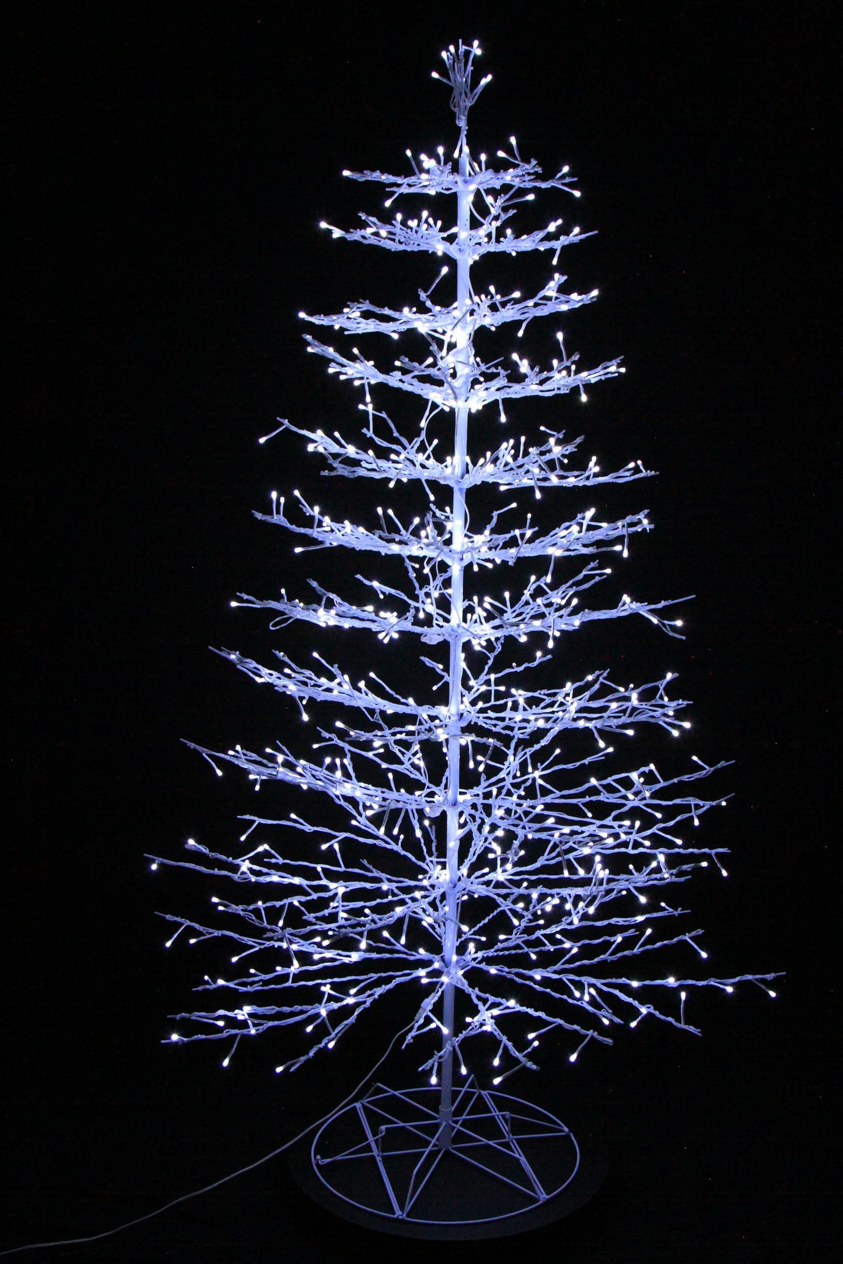 Amazon.com: Amazing Seasons 6 FT Starry Winterberry Tree 760 WRGB