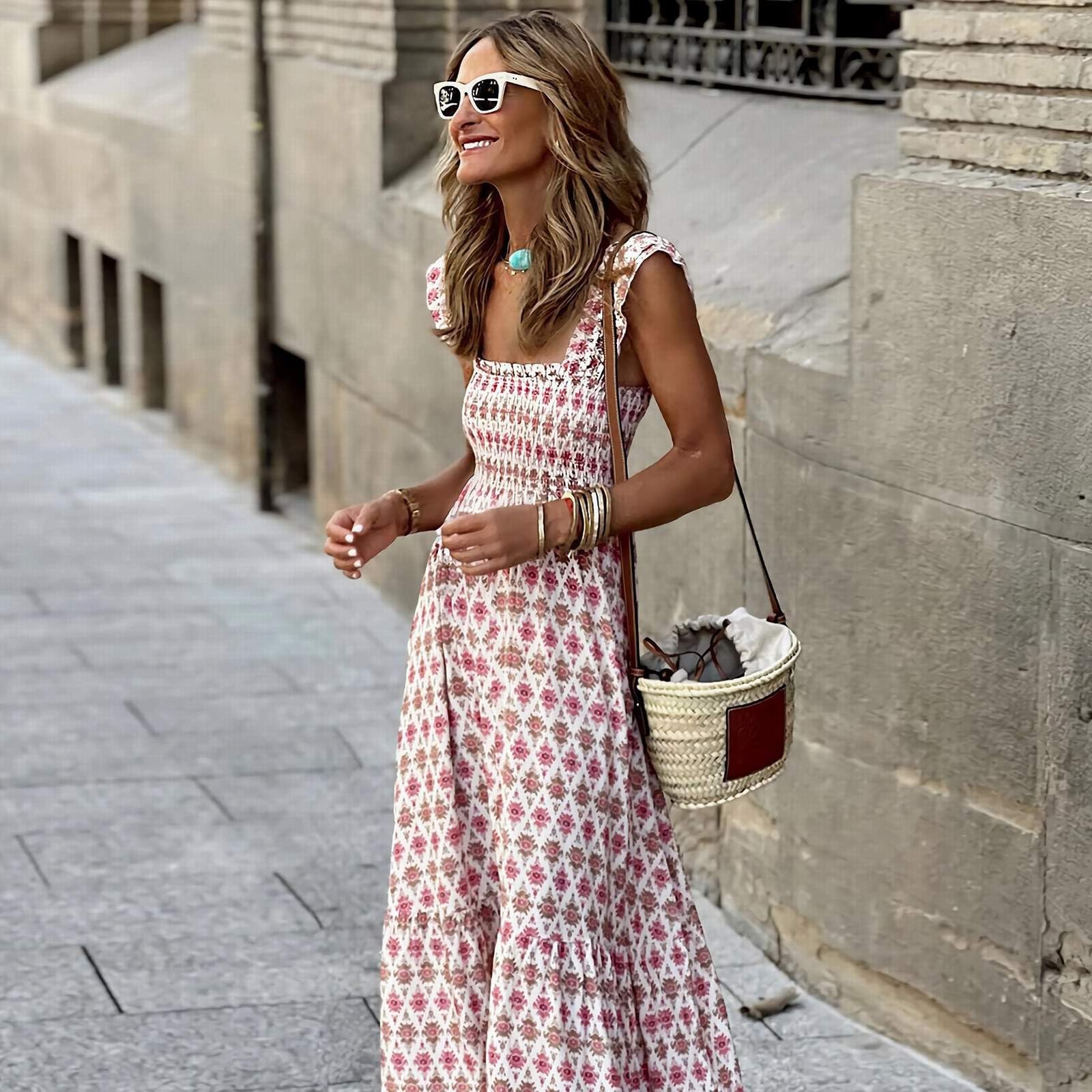Abito estivo da donna, lungo, per il tempo libero, leggero e arioso, con motivo floreale, elegante e incantevole, con scollo quadrato, abito da spiaggia con spalline