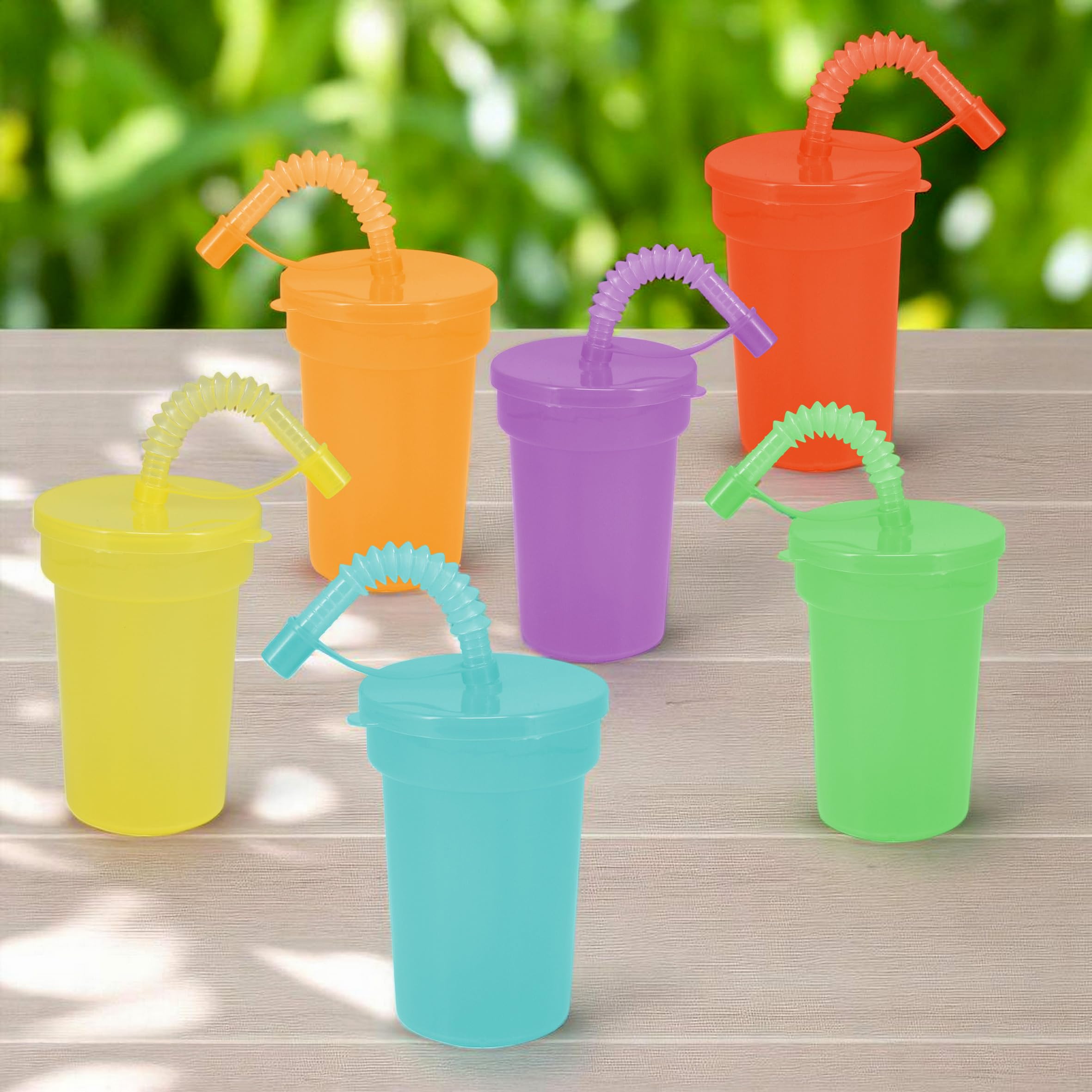 Lot de 6 gobelets réutilisables en plastique pour enfants - Colorés - Avec couvercle et paille - 380 ml - Avec paille flexible refermable - Gobelets en plastique réutilisables pour l'été et le jardin