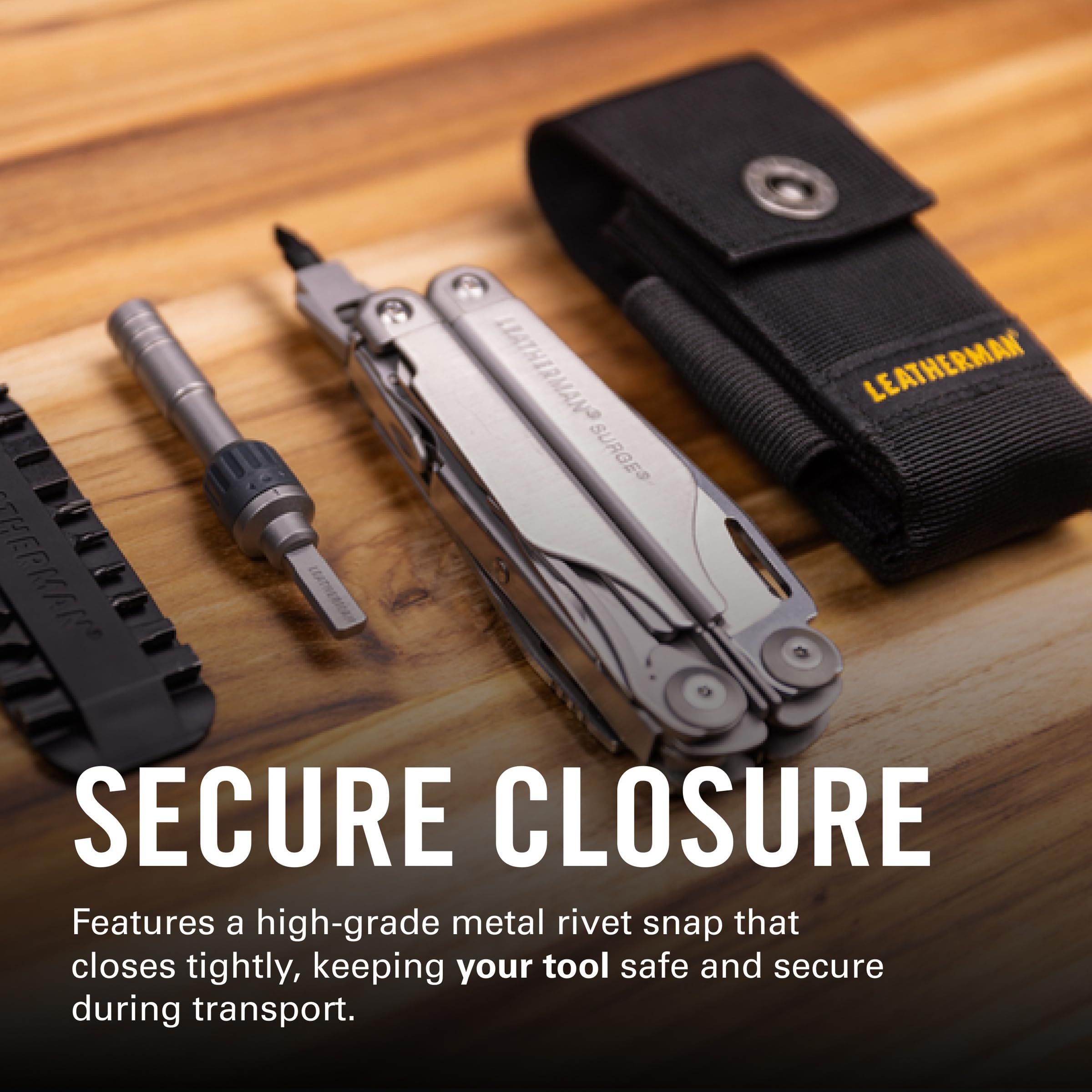 Leatherman Skeletool CX Pack Outil Multifonction et Étui - 7 Outils Onyx avec Étui en Nylon Noir Taille M