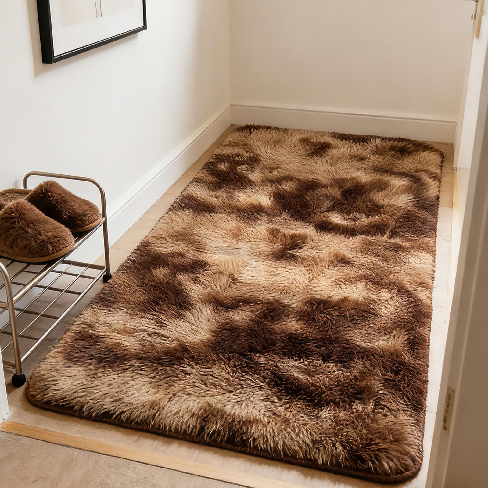 Tapis de salon shaggy pour une descente de lit douillette dans la chambre