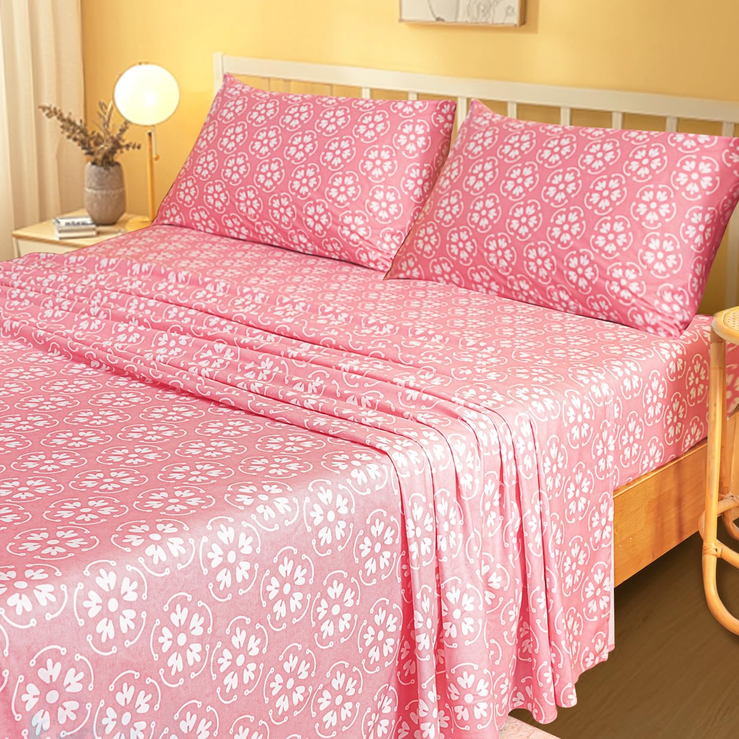 MARQUESS Microfiber Flannel Sheet Set -Luxury Printed 4 Piece Bedding Collection-Deep Pocket Ultra Soft & Durable (Pink, Queen)