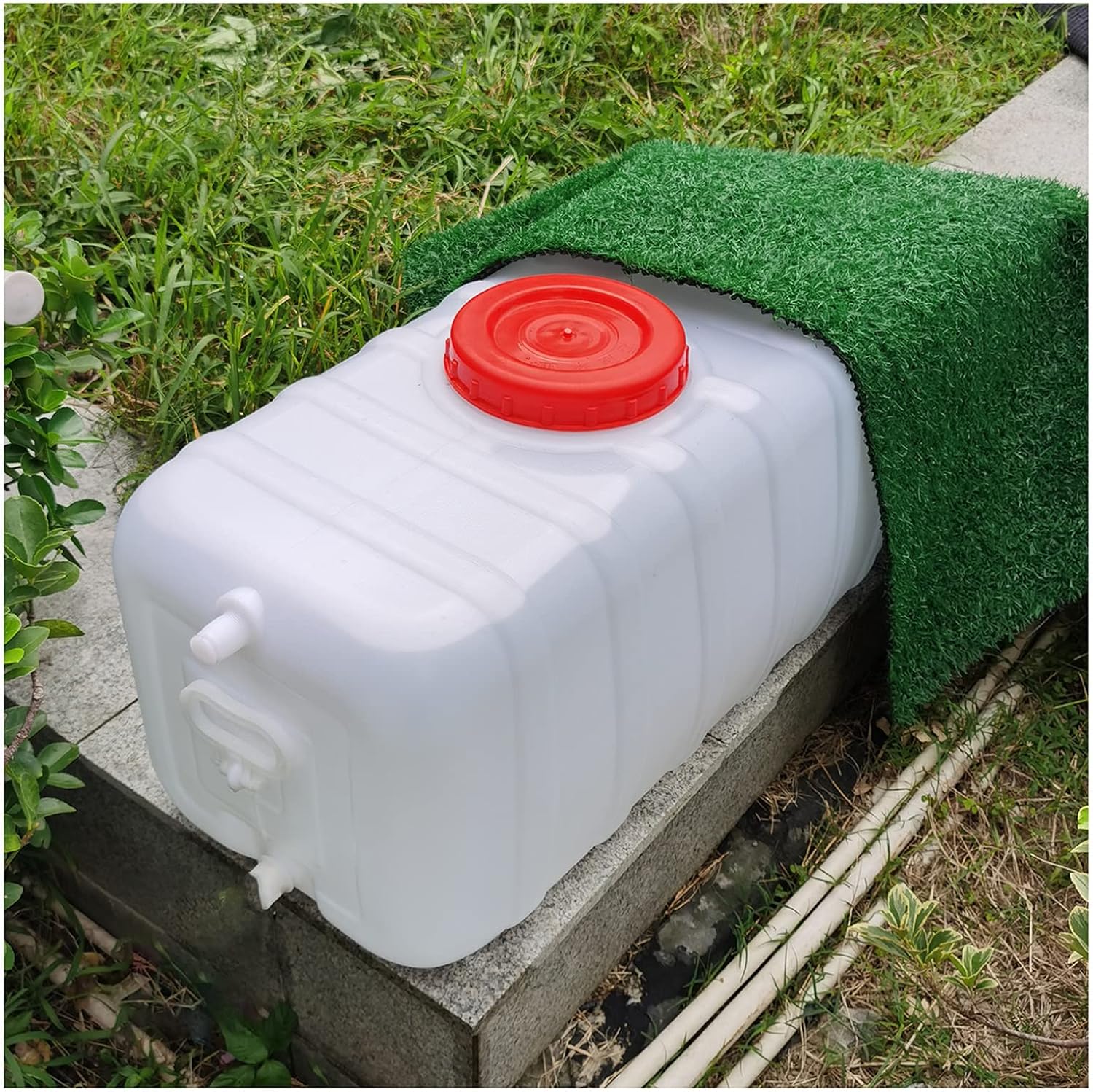 Large Capacity Water Storage Tank with Lid with Tap Mineral Water Bucket Pure Water Plastic RV Water Tank, Hiking Hunting(Color:47.5L)