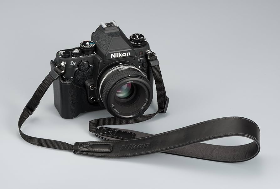 Amazon.co.jp: Nikon 一眼カメラケース セミソフトケース CF-DC6