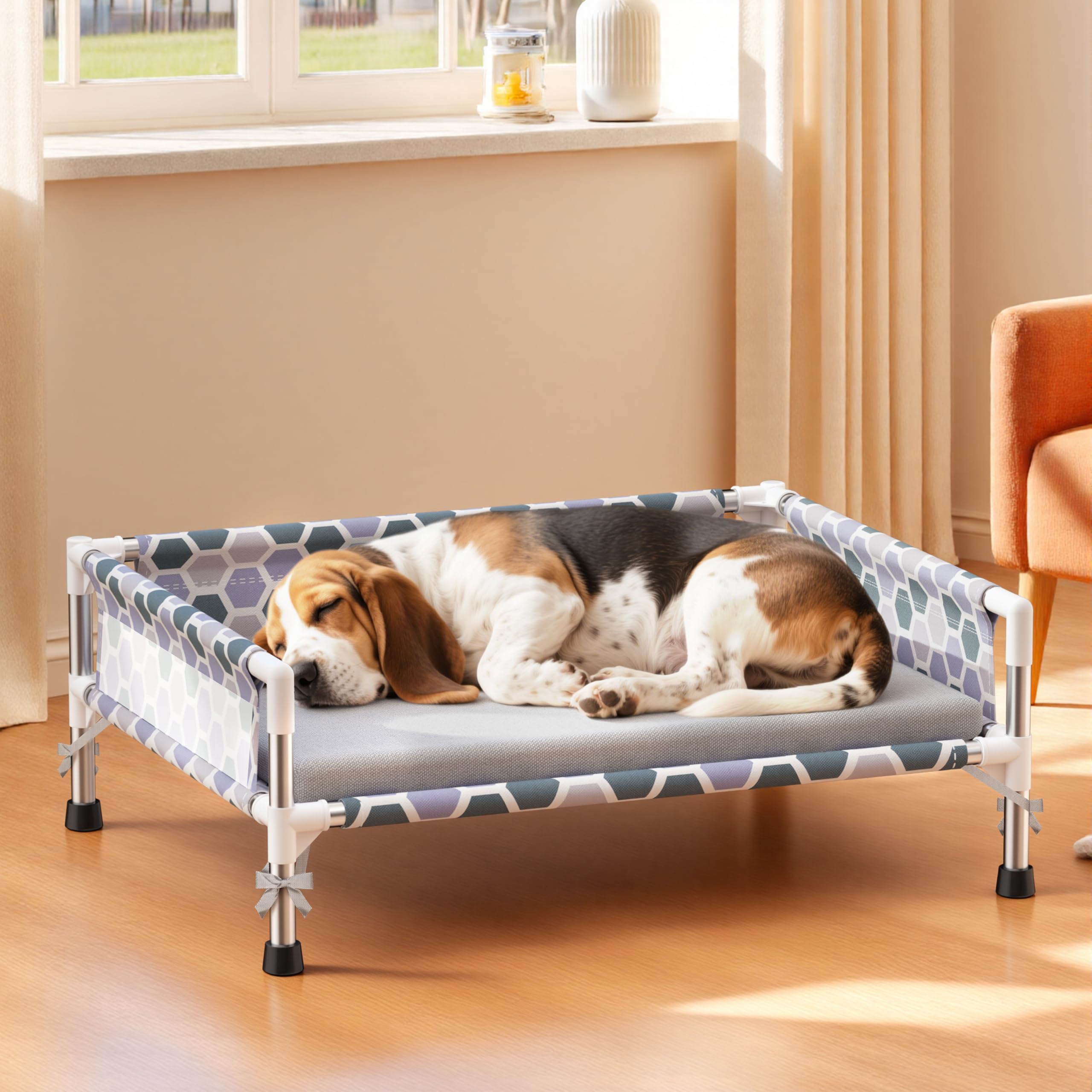 Elevated Dog Bed, Cooling Outdoor Dog Cot with with Breathable Mesh, Raised Pet Bed with 3-Sided Guard Rails, Indoor and Outdoor，S