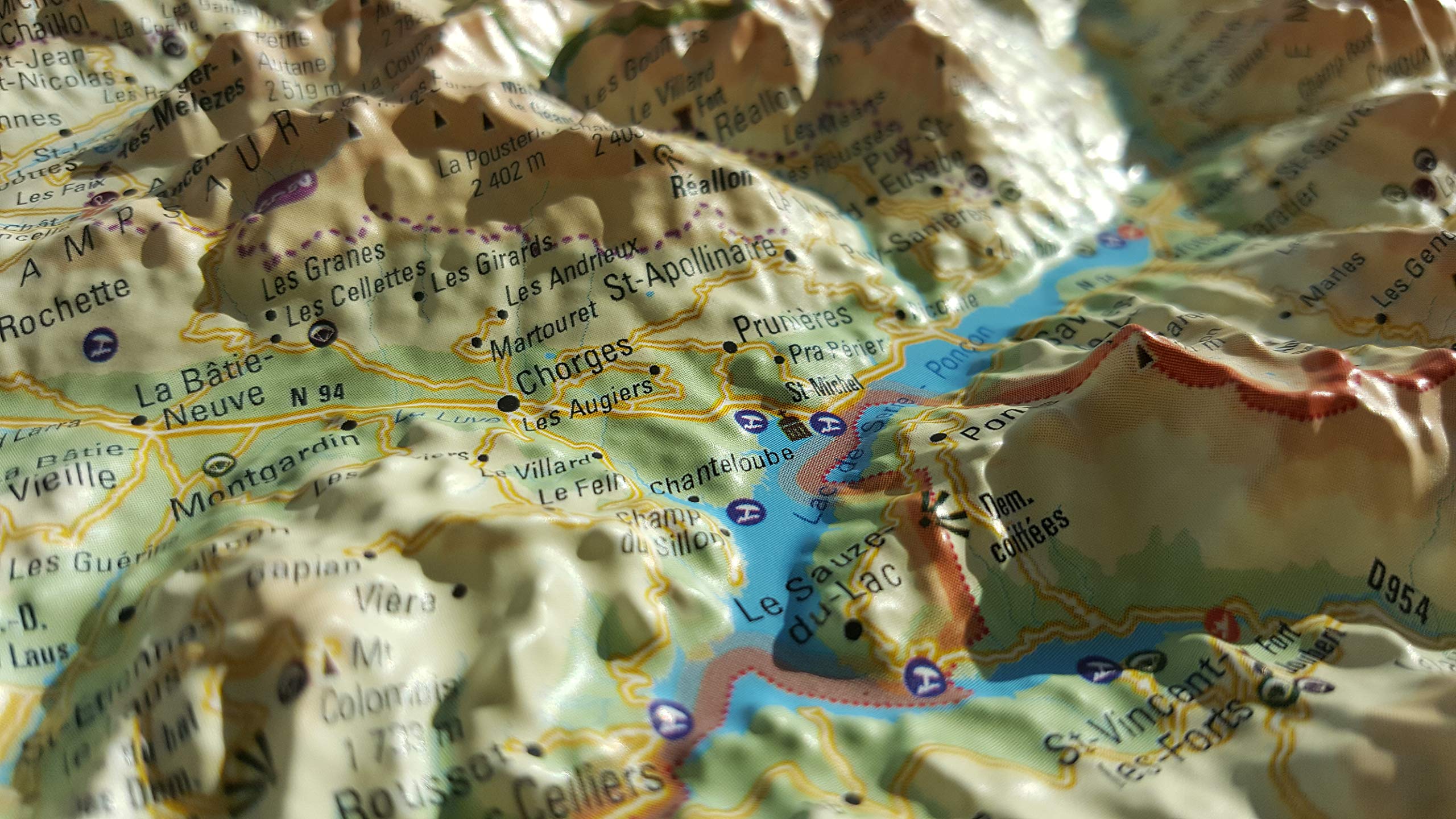 CARTE EN RELIEF DES HAUTES ALPES