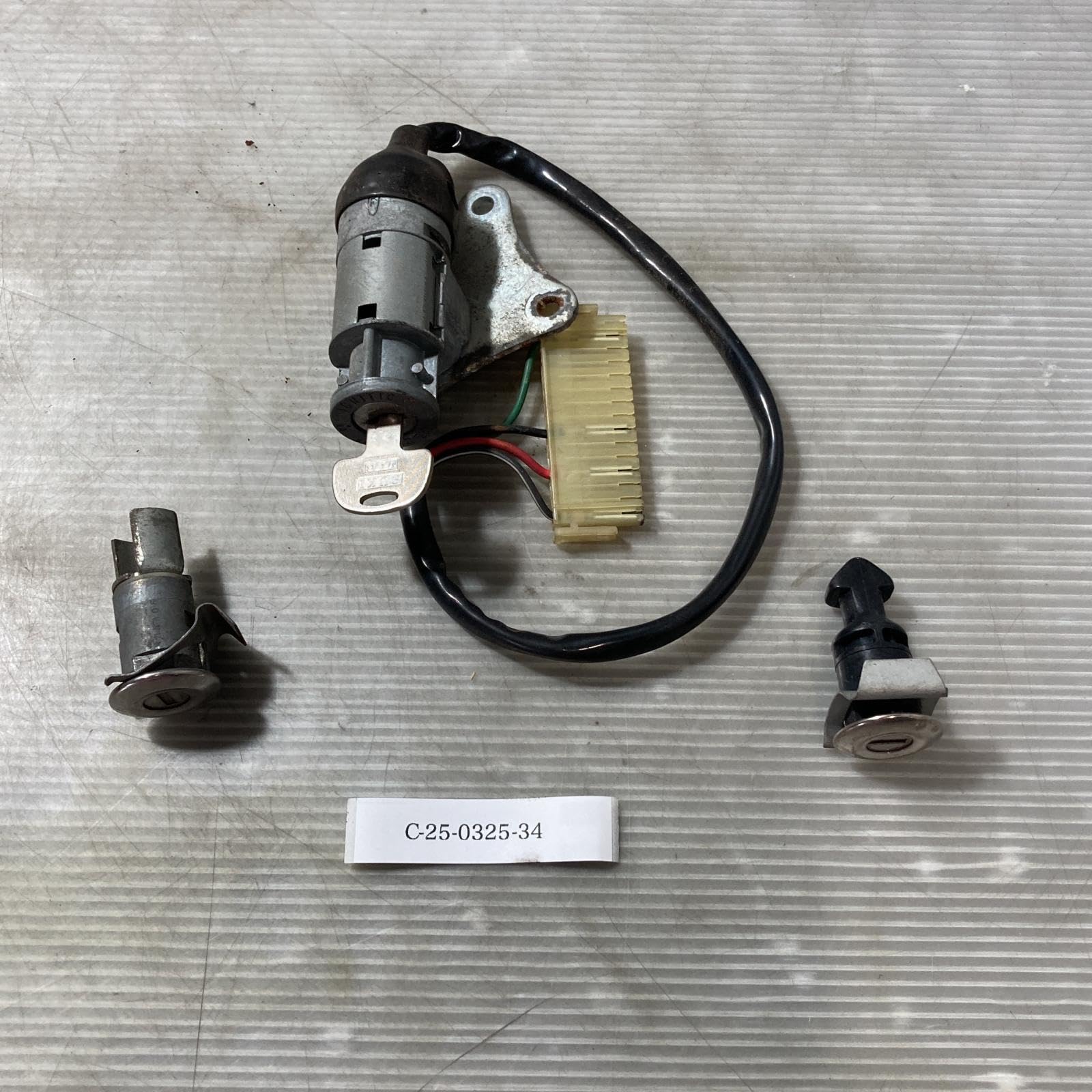 Amazon | タクト50 AF16 キーセット TACT | バイク用キーシリンダー