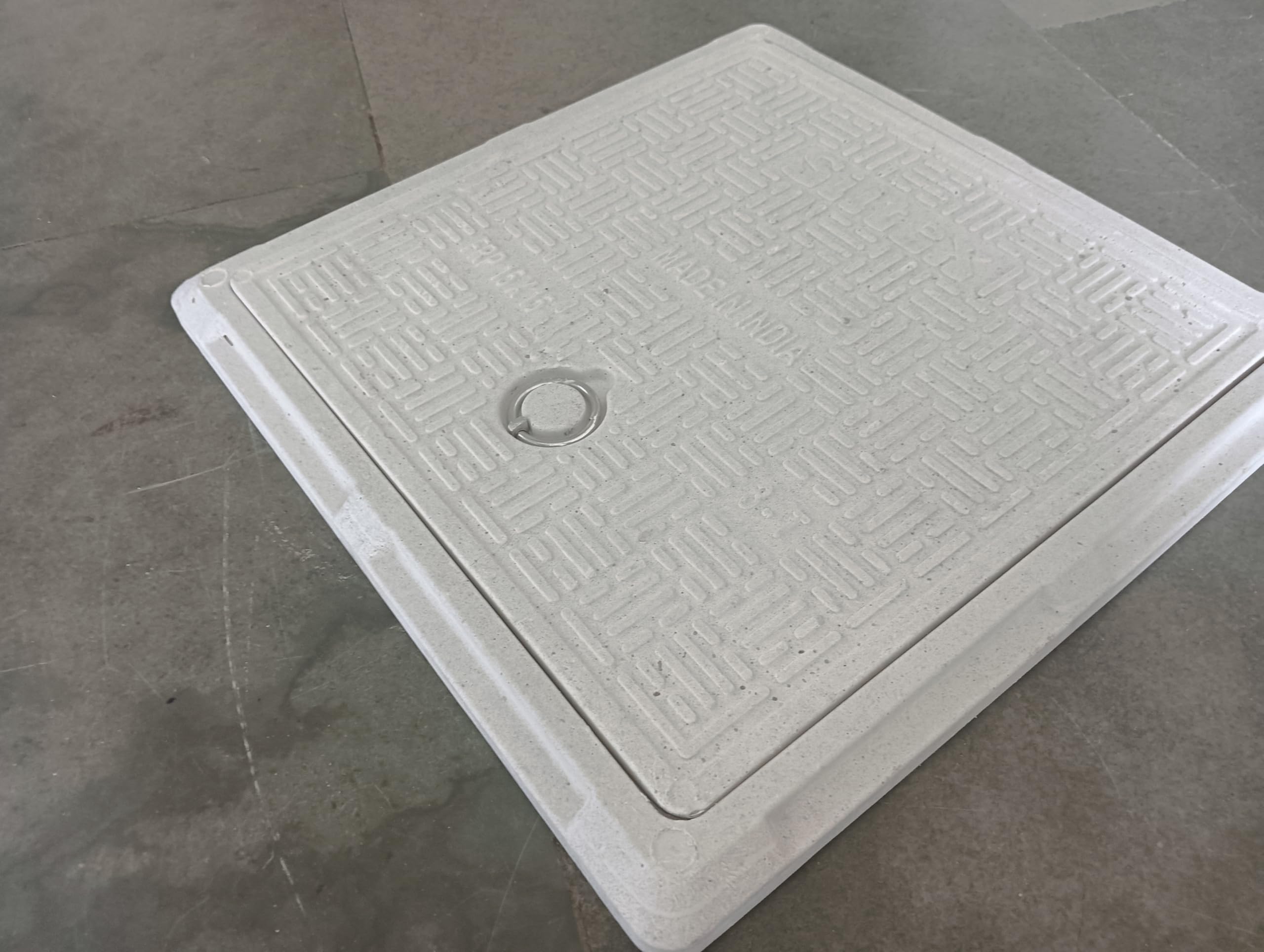 SILTEX Heavy Duty Flat Manhole Cover, 3 Tons Capacity Sump Cover for White LPDE Plastic || Durable and Secure Solution for Basement Protection - (Size-15 x 15 Inch) (Pack of 1) 2