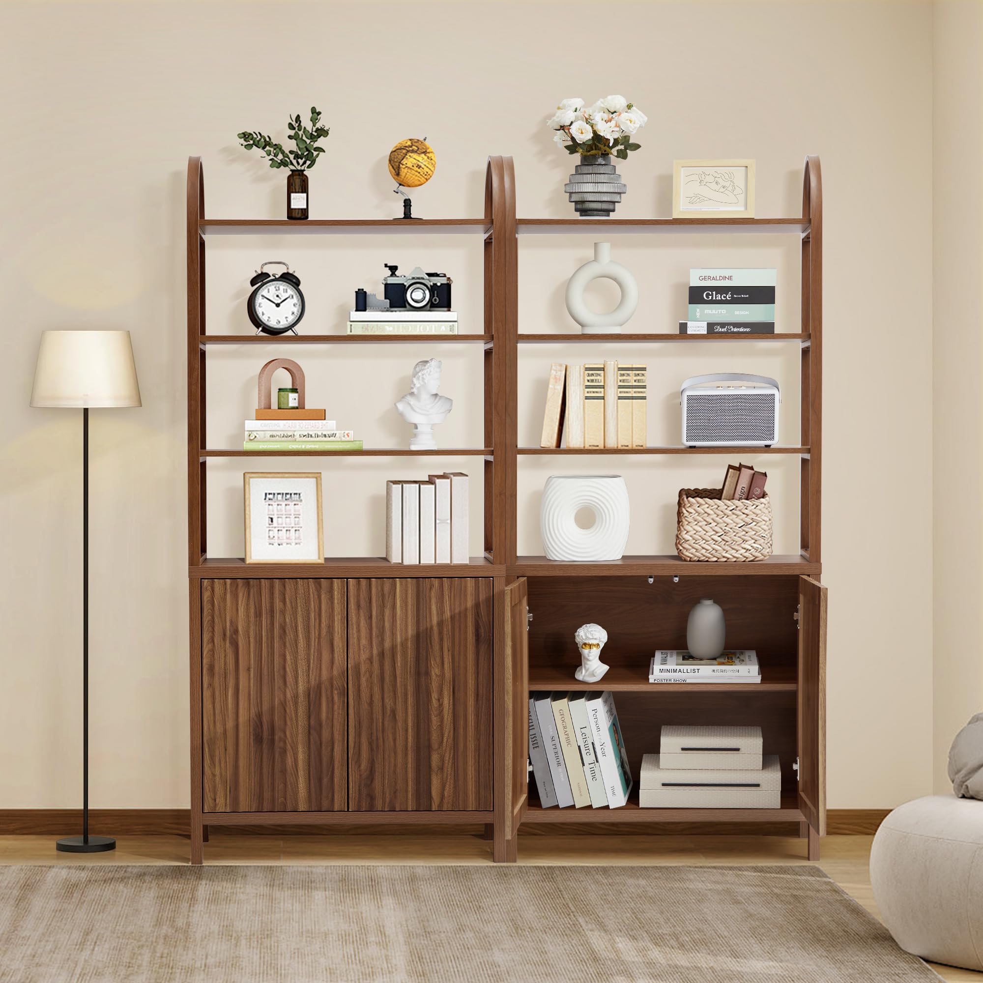 Wavy Front Design 4-stöckiger offener Bücherregal-Aufbewahrungsschrank – MDF-Holz-Regalorganizer für Wohnzimmer, Schlafzimmer, Home Office – Freistehendes modernes Regal mit Türen