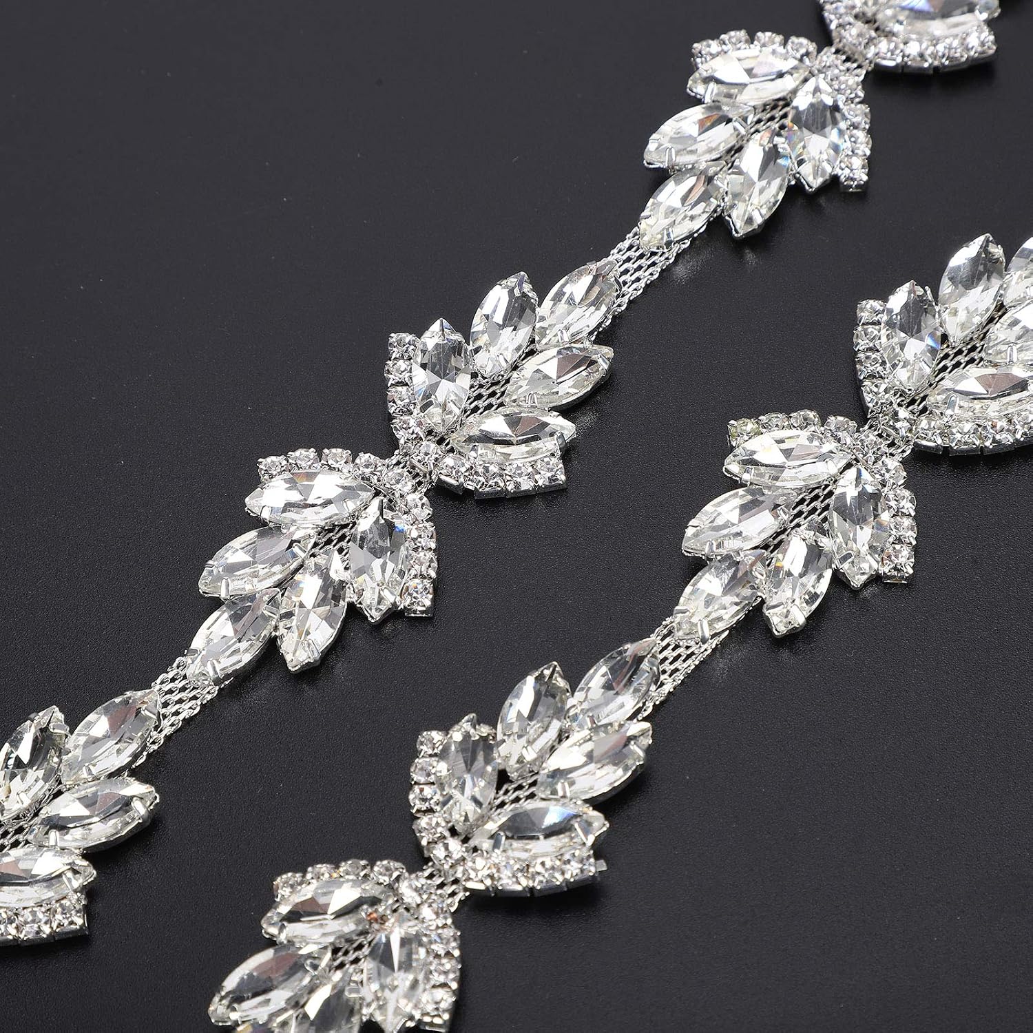 1yd Crystal Trim, Decorative Sewing Craft Artificial Chain Applique Belt Shiny Crystal Sewing Bridal Costume Embellishment Chain Trim Sparky Jewelry DIY (3cm Wide White