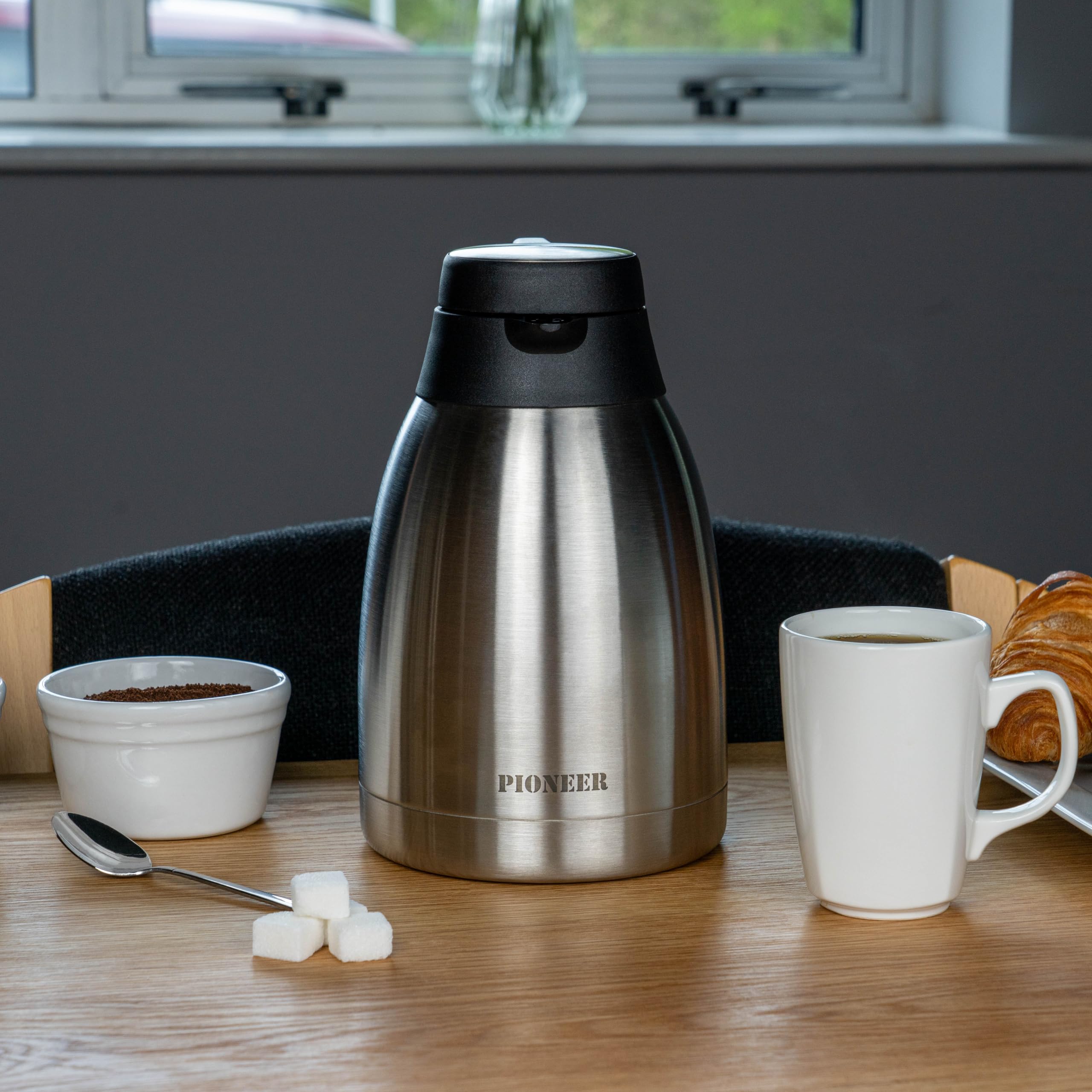 Pioneer Caraffa per caffè sottovuoto, acciaio inossidabile, finitura satinata, coperchio piatto in acciaio inossidabile, 2 litri