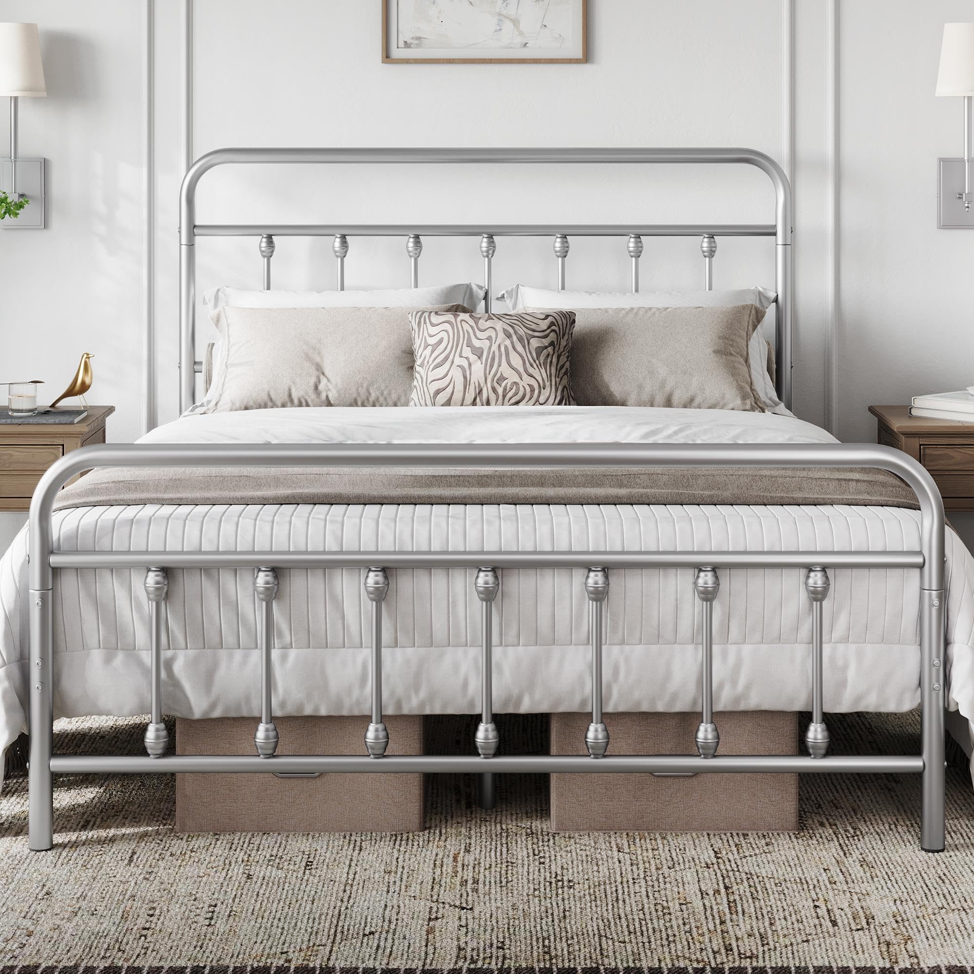 Yaheetech 4ft6 Double Bed Frame Vintage Iron Platform Bed with High Headboard and Footboard, Strong Metal-Framed Bed with Storage Silver