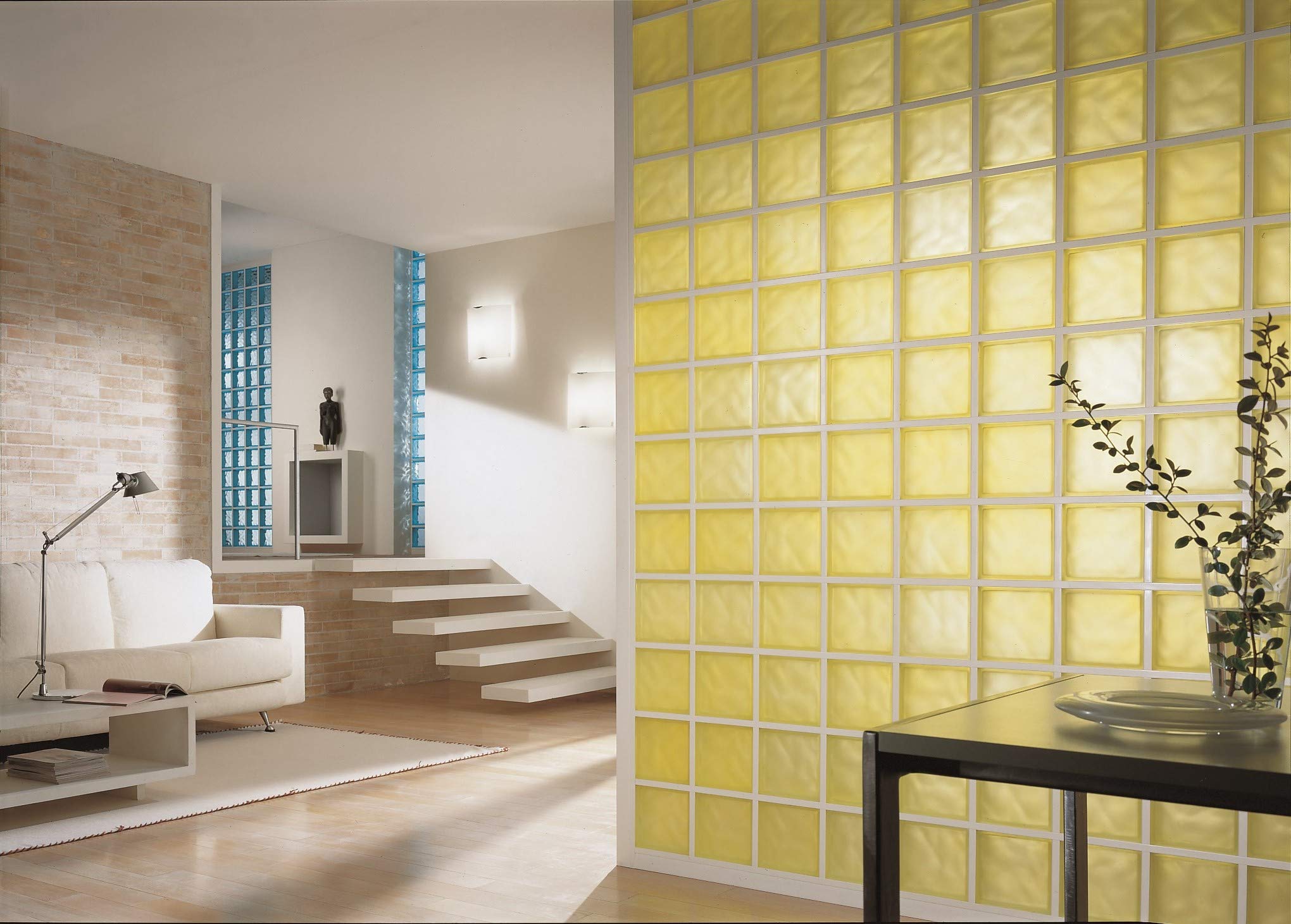 Bloque de Cristal Lux Glass Amarillo Ondulado Satinado 2 caras | cm 19x19x8 | Unidad de venta 1 caja de 6 pzas