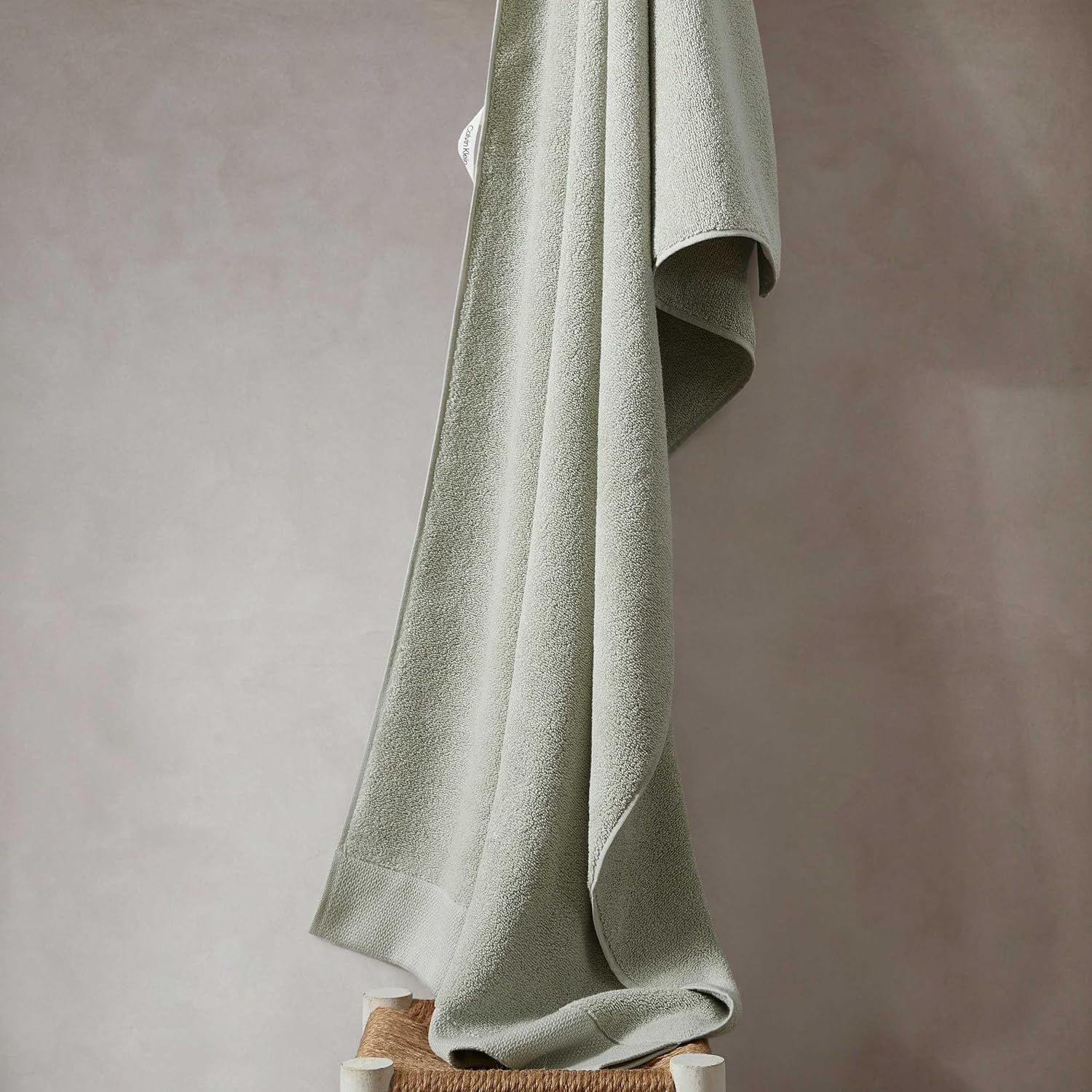 Calvin Klein - Bath Towel Set, Soft & Absorbent Bathroom Essentials, Zero Twist Construction, Oeko-Tex Certified (Entwine Solid Aloe, 3-Piece)