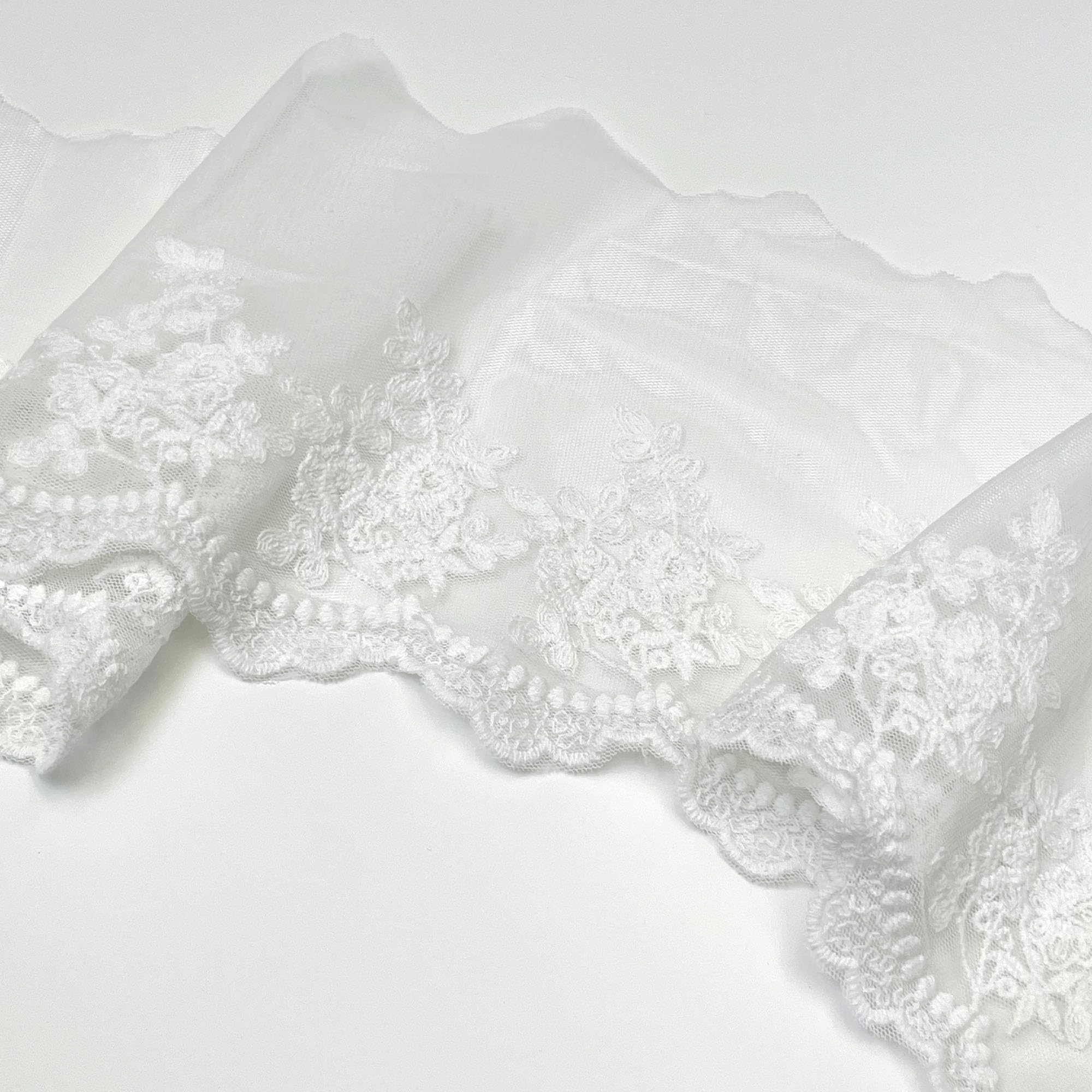 PETITECOCOCRAFTS Off White 5" Width Flowers and Dots Embroidered Lace Mesh Trim - 3 Yards per Pack