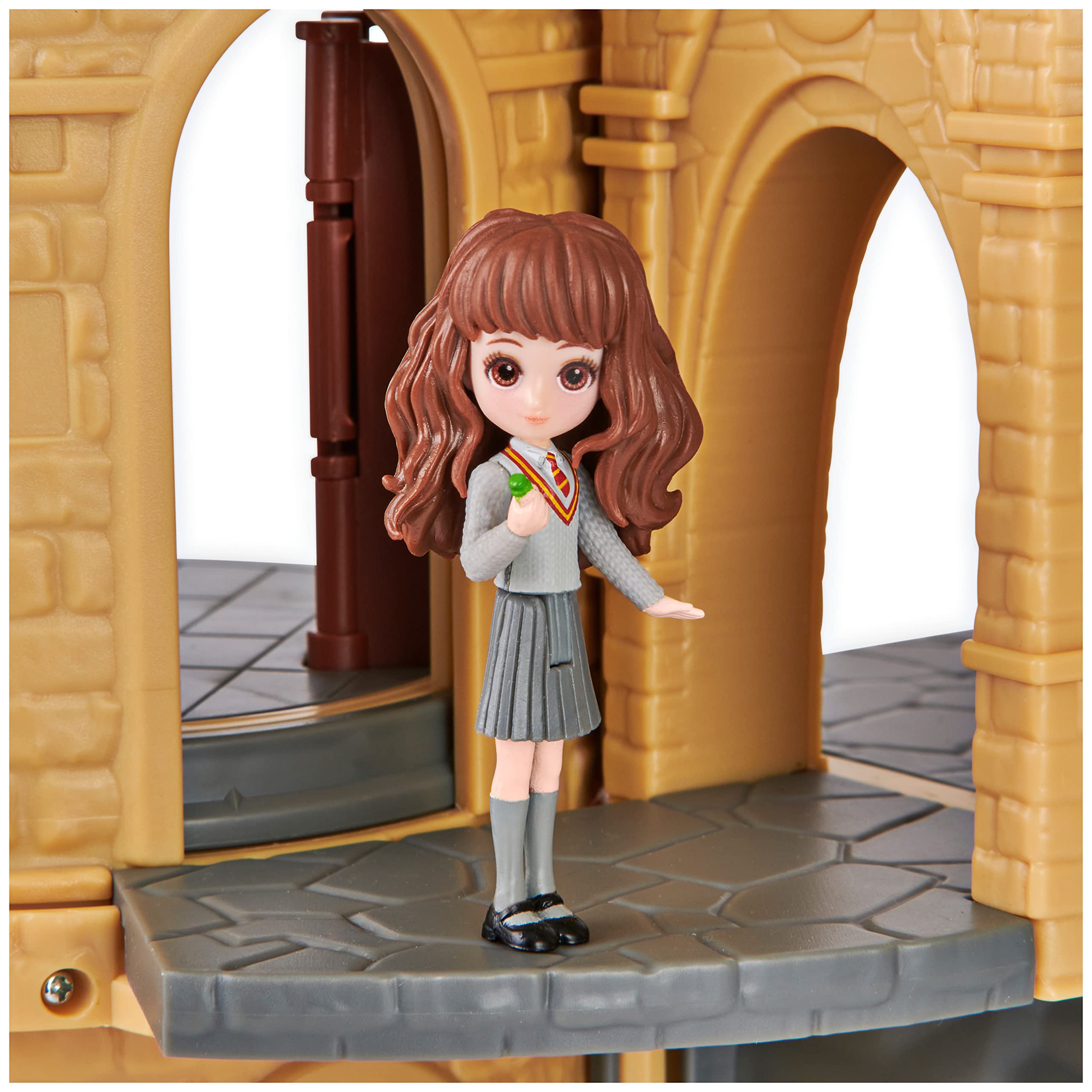 Wizarding World, Castello di Hogwarts di Harry Potter, con 12 accessori, luci, suoni e bambola Hermione esclusiva - dai 5 anni