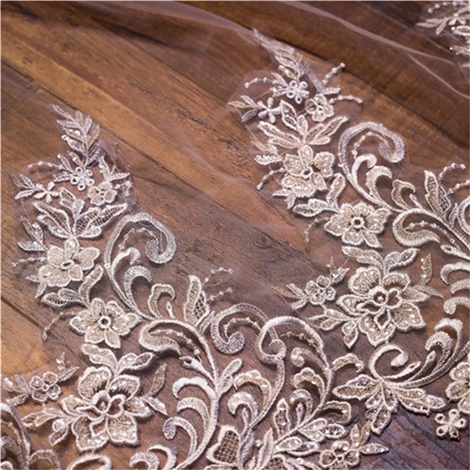 Generico Veli da sposa cattedrale da 3 metri, nuovi, for la sposa, fiori 3D, veli da sposa sexy, velo lungo nuziale