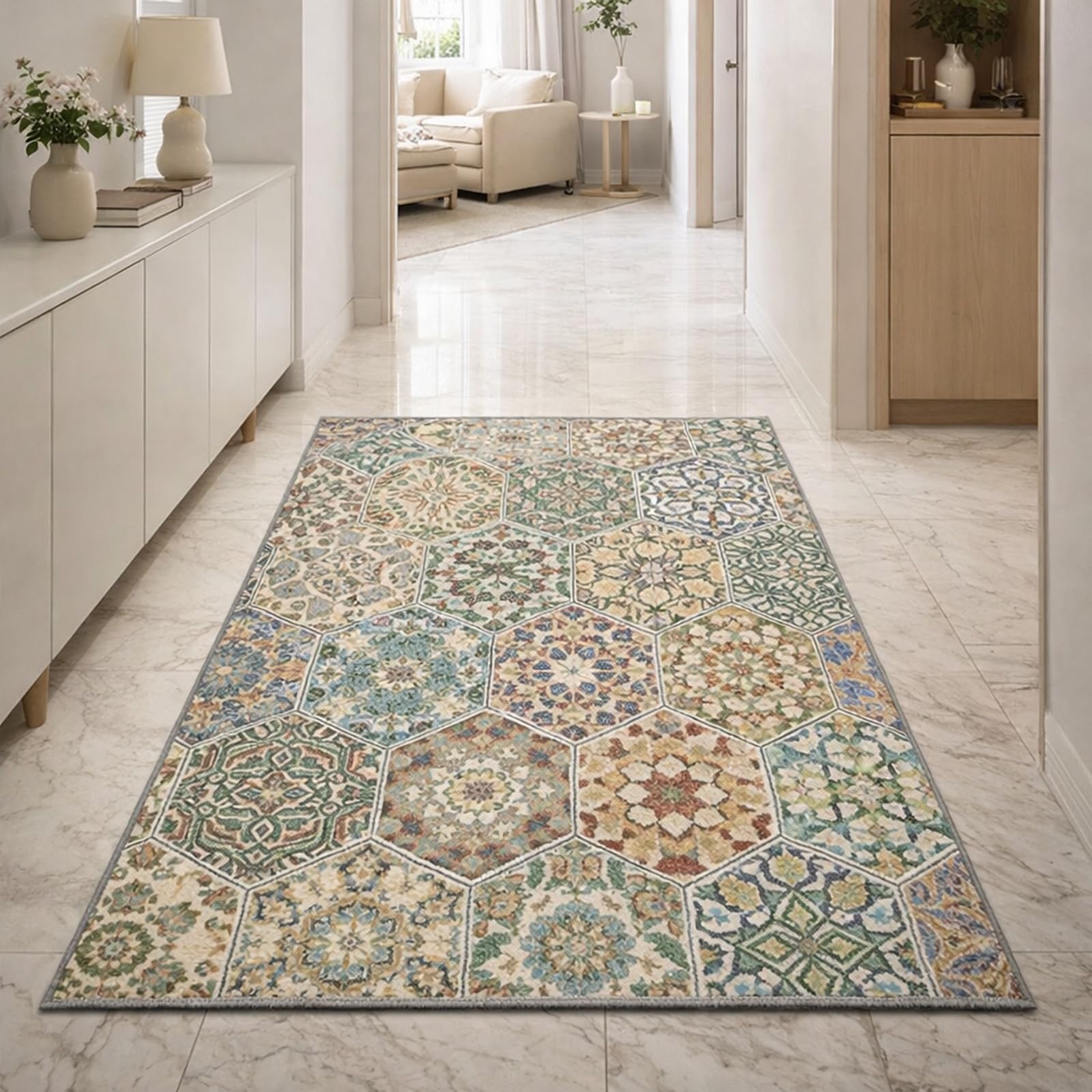 Tapis de décoration géométrique vert bleu rouge et beige en fibres denses