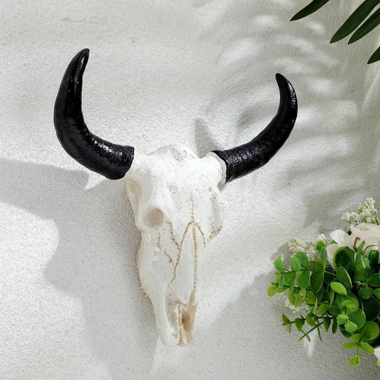 Toyvian Cow Skull Wall Decor: Halloween Bull Head Horn Skeleton Hanging Artwork Nordic Style Prop, 3D Animal Haunted House Horror Decoration