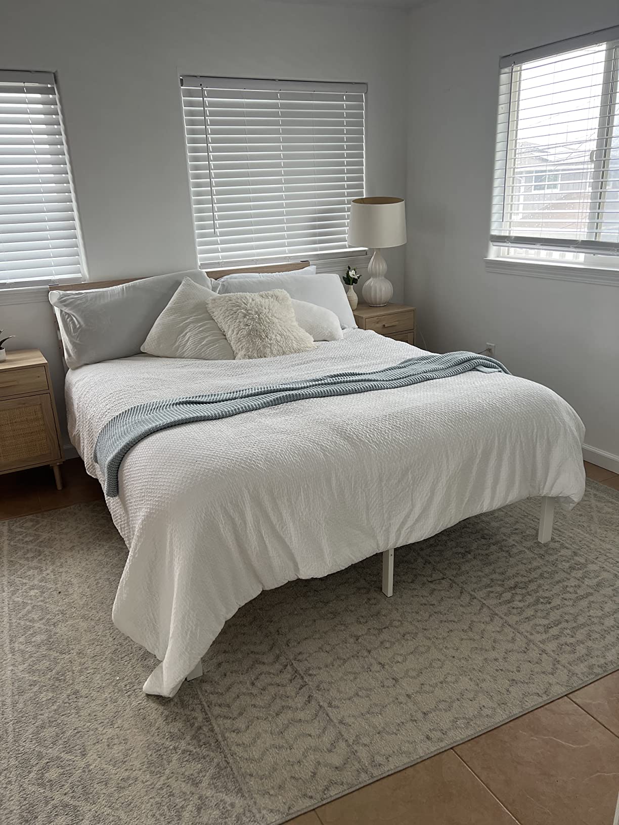 20/mo Finance GreenForest Twin Bed Frame with Wooden Headboard