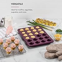 Vista 35 de KitchenAid Molde antiadherente de acero aluminizado para magdalenas de 12 tazas, color plateado