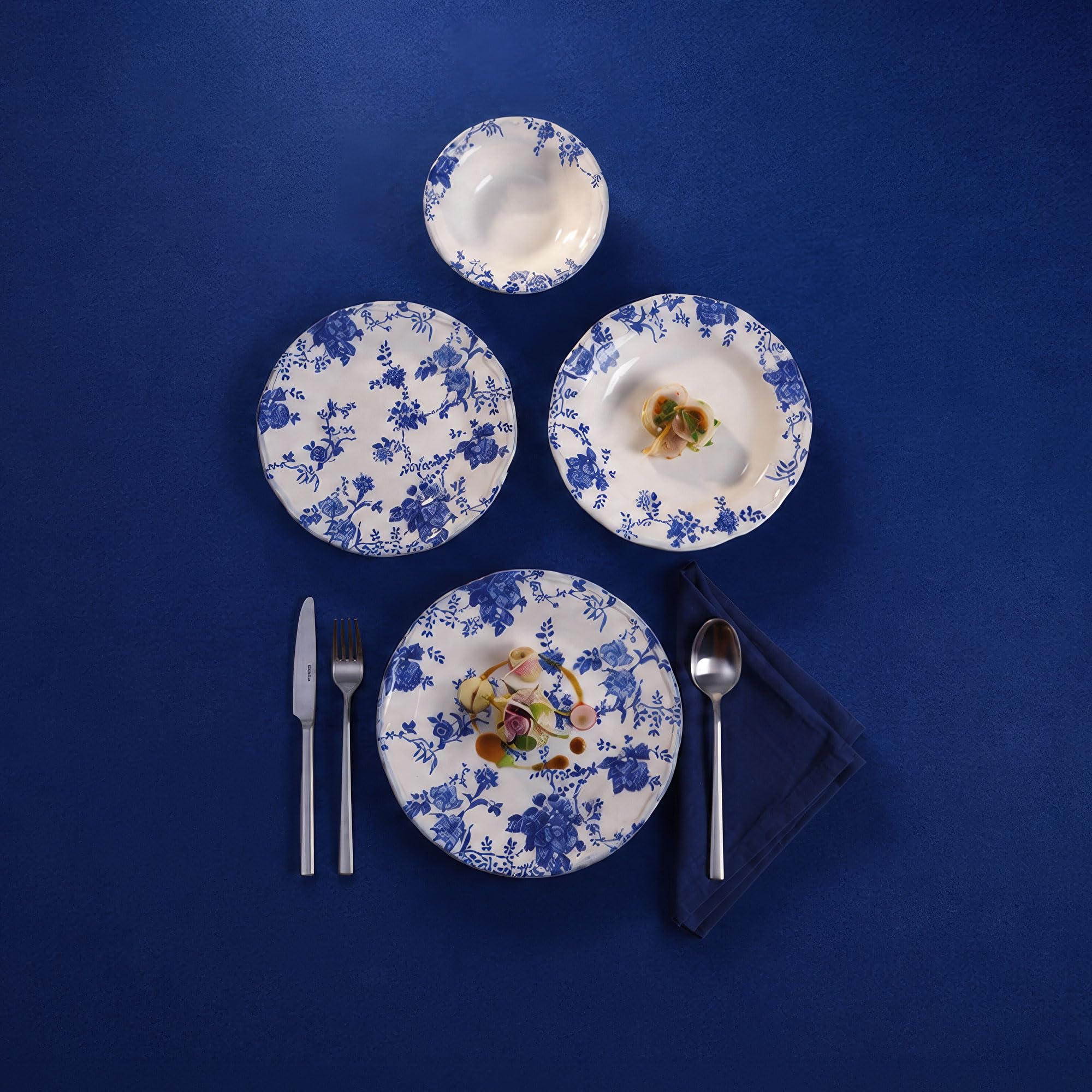 Nordic Schiller Tafelservice 24-teilig aus Porzellan für 6 Personen, Blau | 6 Speiseteller, 6 Suppenteller, 6 Dessertteller, 6 Kompottschalen, Modernes Geschirrset