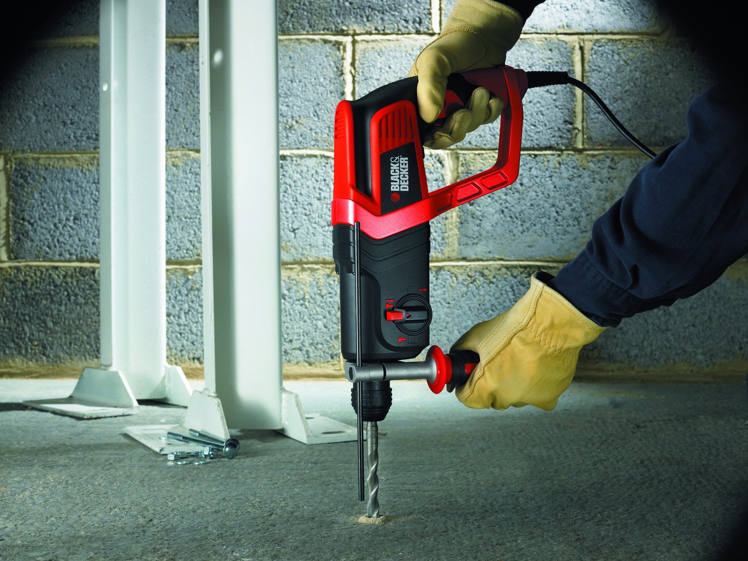 BLACK+DECKER KD975KA Martillo neumático con maletín (710 W 230 V)