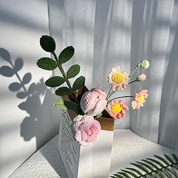 【まめだ】 枯れない花束　ハンドメイドお花のブーケ　毛糸の花束　紫色深赤色 花束 編み物 ハンドメイド ブーケ 枯れない花 毛糸 紫系