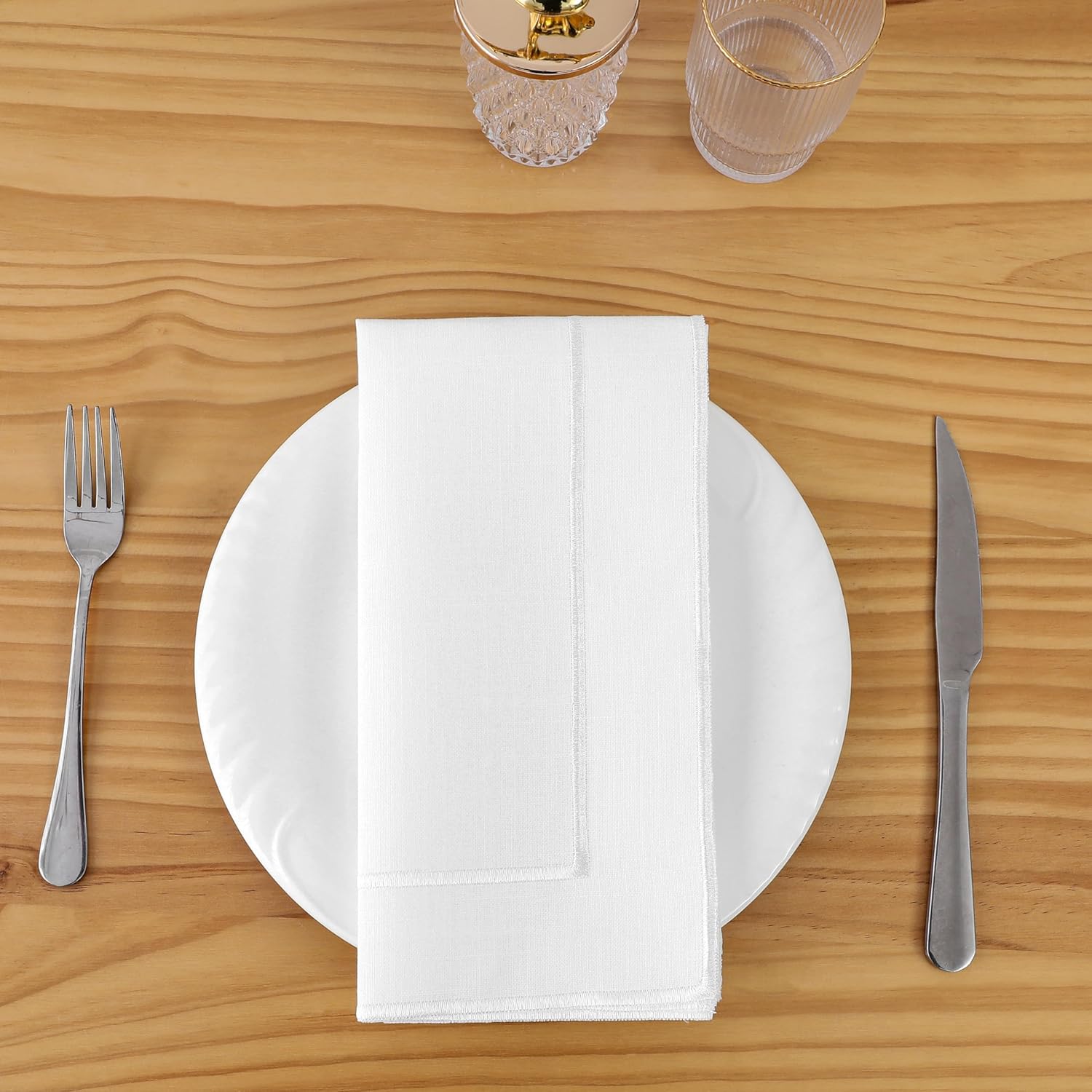 Majestic Giftware Polyester Napkins - NPK1-WT | Set of 12 (20" x 20") White Design Dinner Napkins Cloth | Linen Look Washable Cloth Napkins Set for Weddings, Banquets, or Restaurants